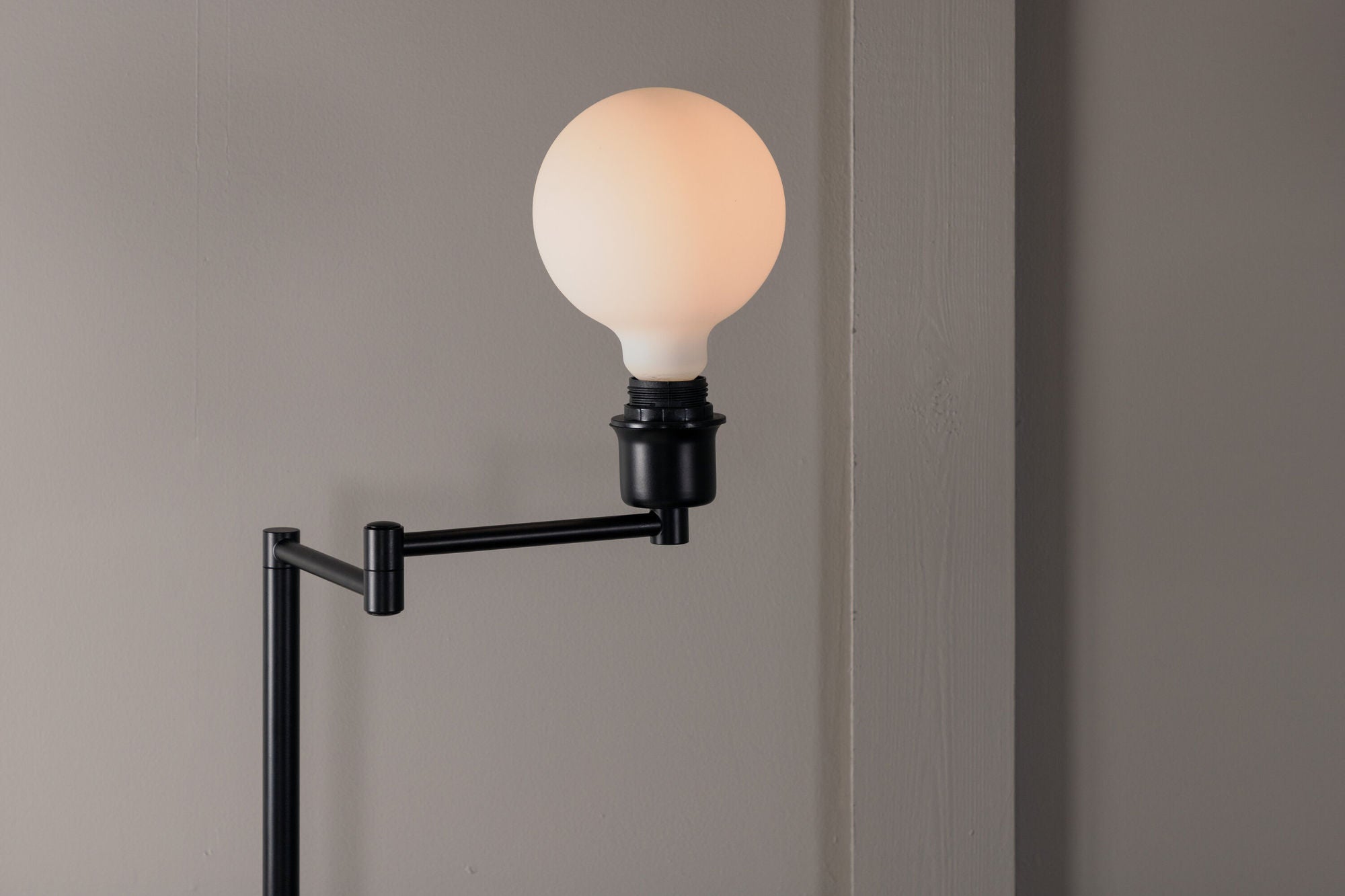 Venture Home Virro -Floor lampe - Black/-