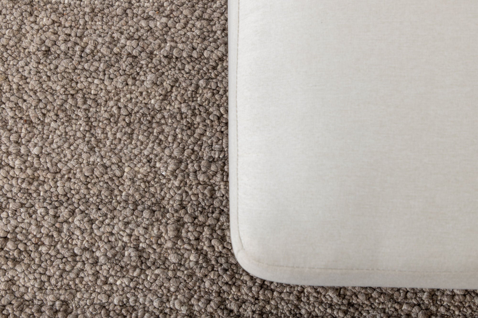 Venture Home Betina Wool Carpet - 200*300- Brown