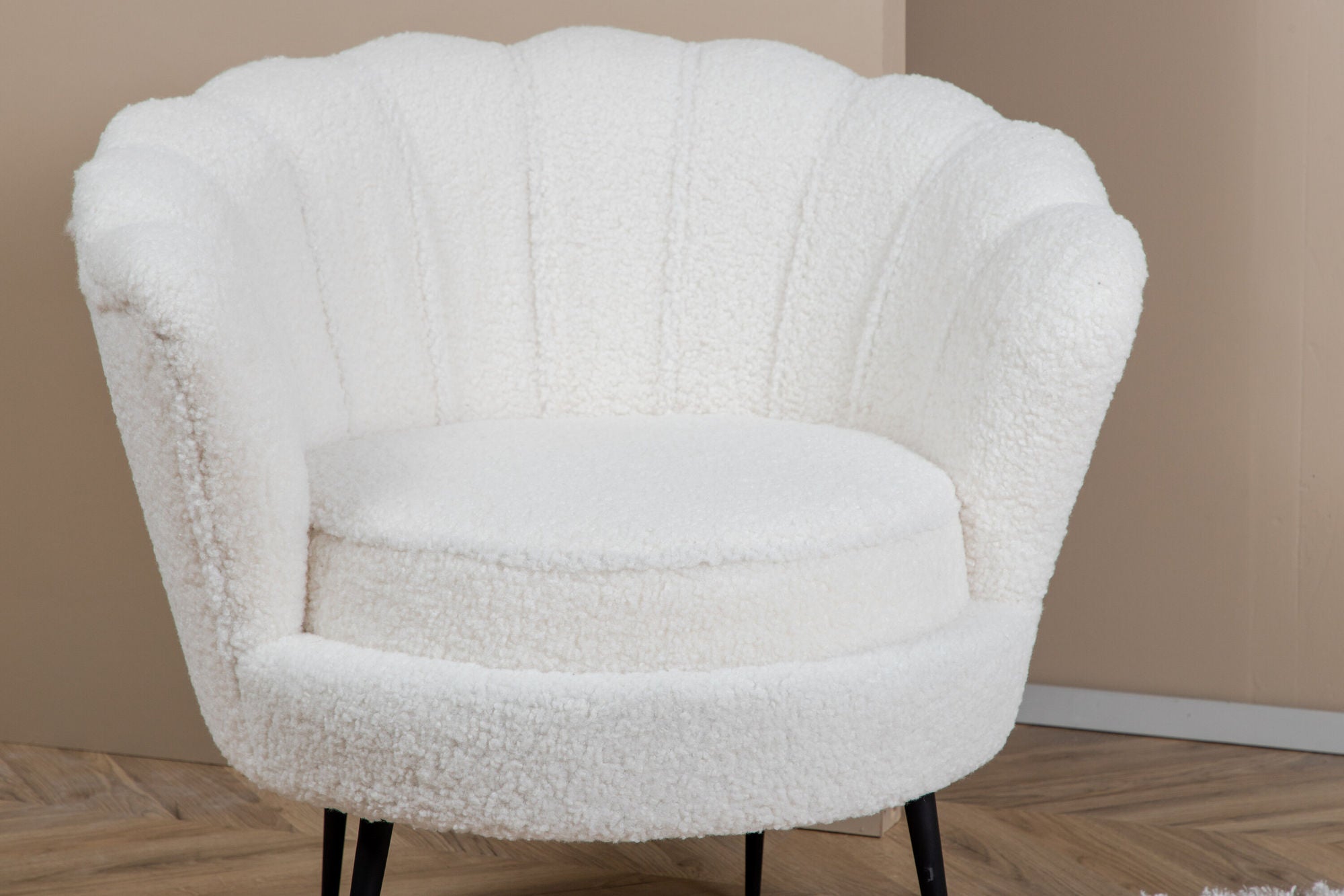 Venture Home Calais Single Sofa - Black / White Teddy