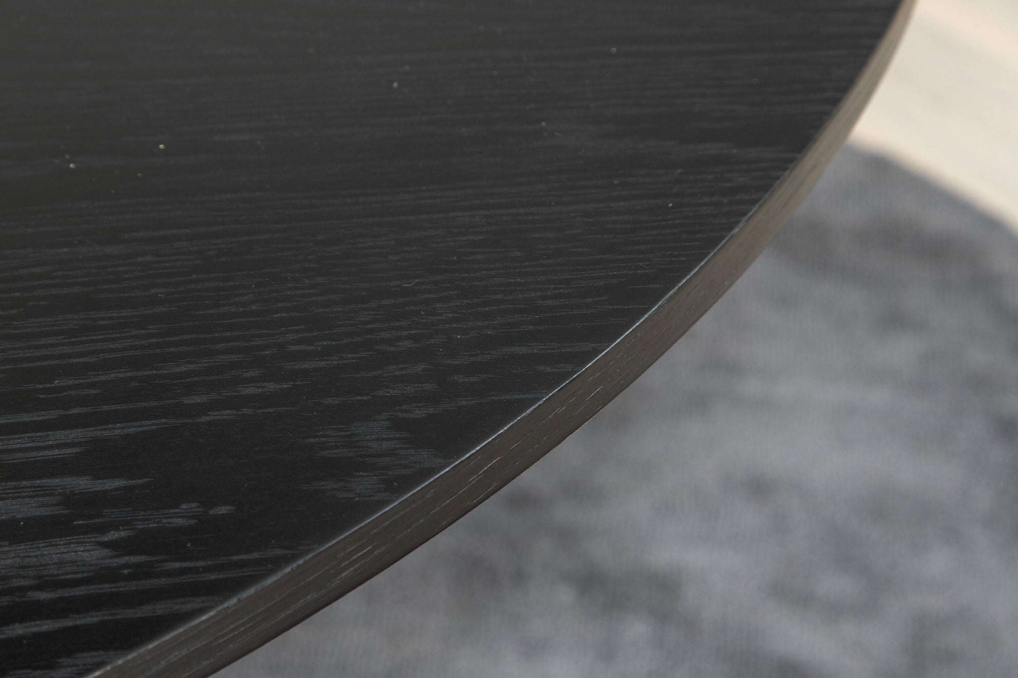 Venture Home Bianca rund spisebord - Black / Black Veneer