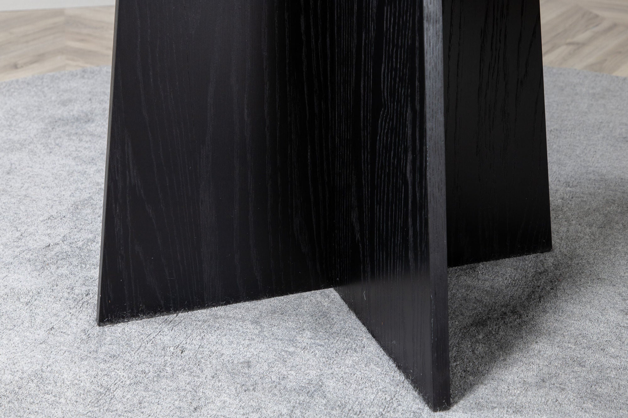 Venture Home Bootcut rund spisebord - Black / Black Fanéer
