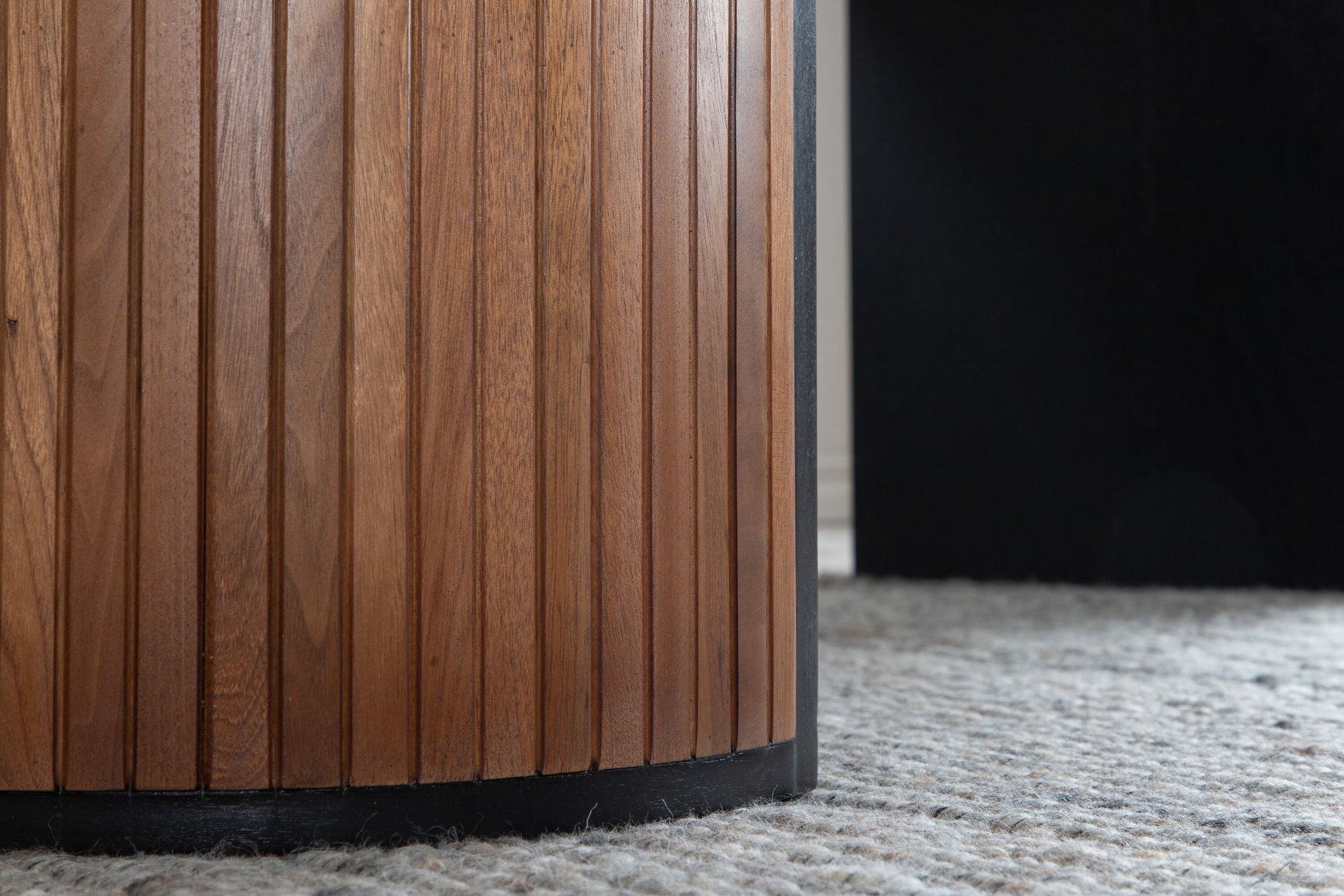Venture Home Bianca Oval spisebord - Walnut / Walnut Veneer