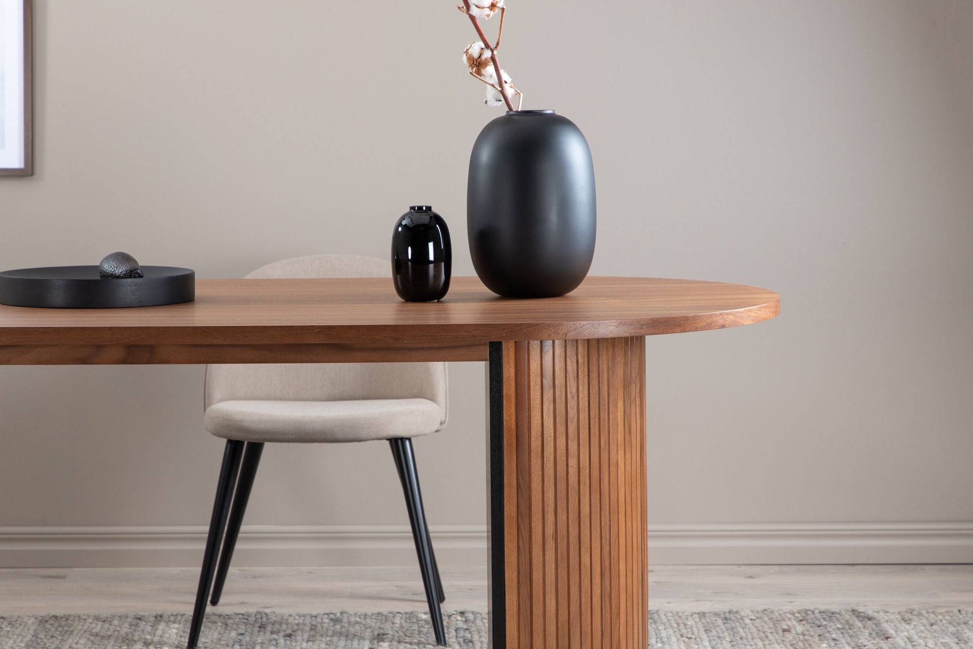Venture Home Bianca Oval spisebord - Walnut / Walnut Veneer
