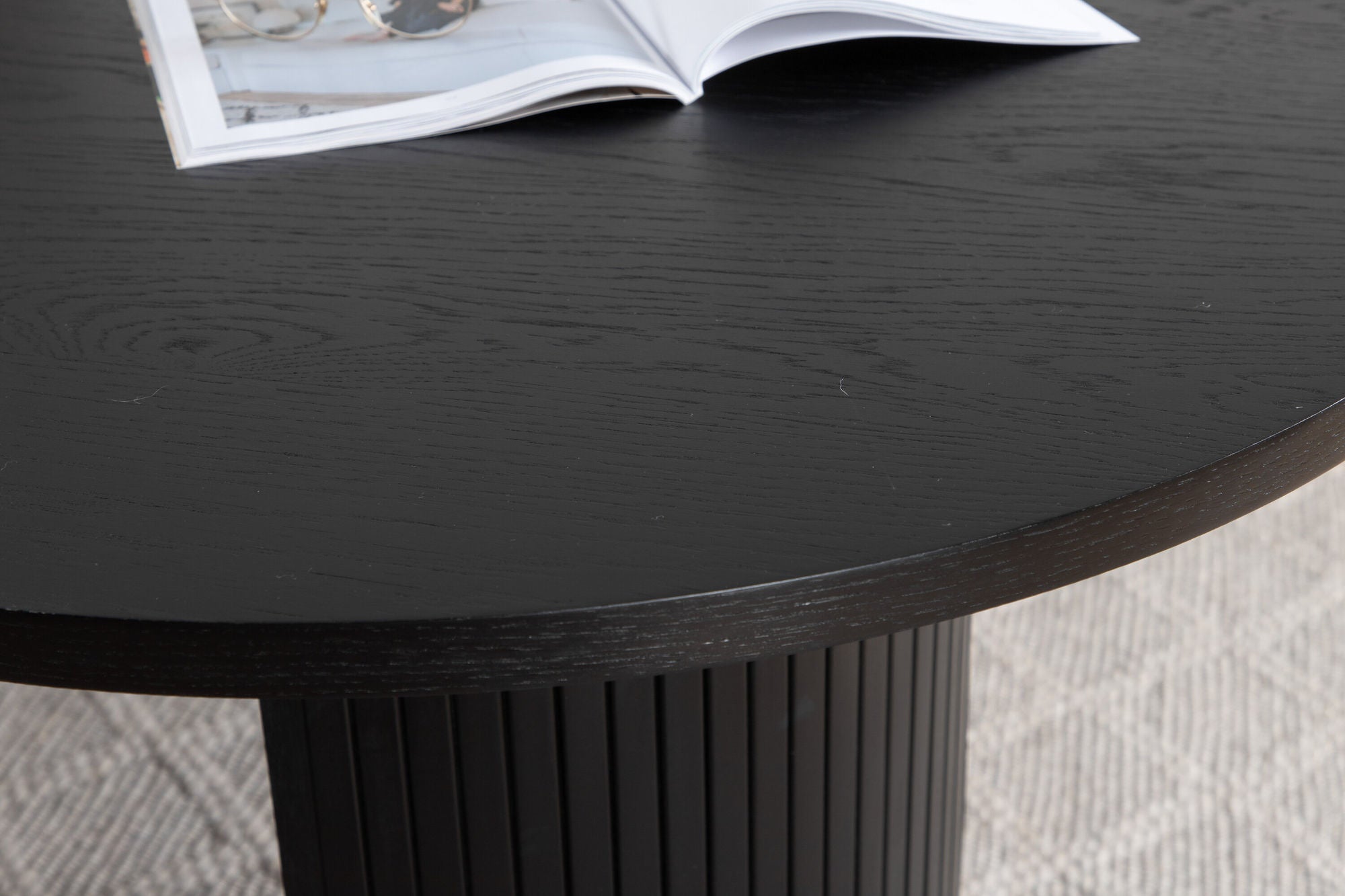 Venture Home Bianca Oval spisebord - Black / Black Veneer