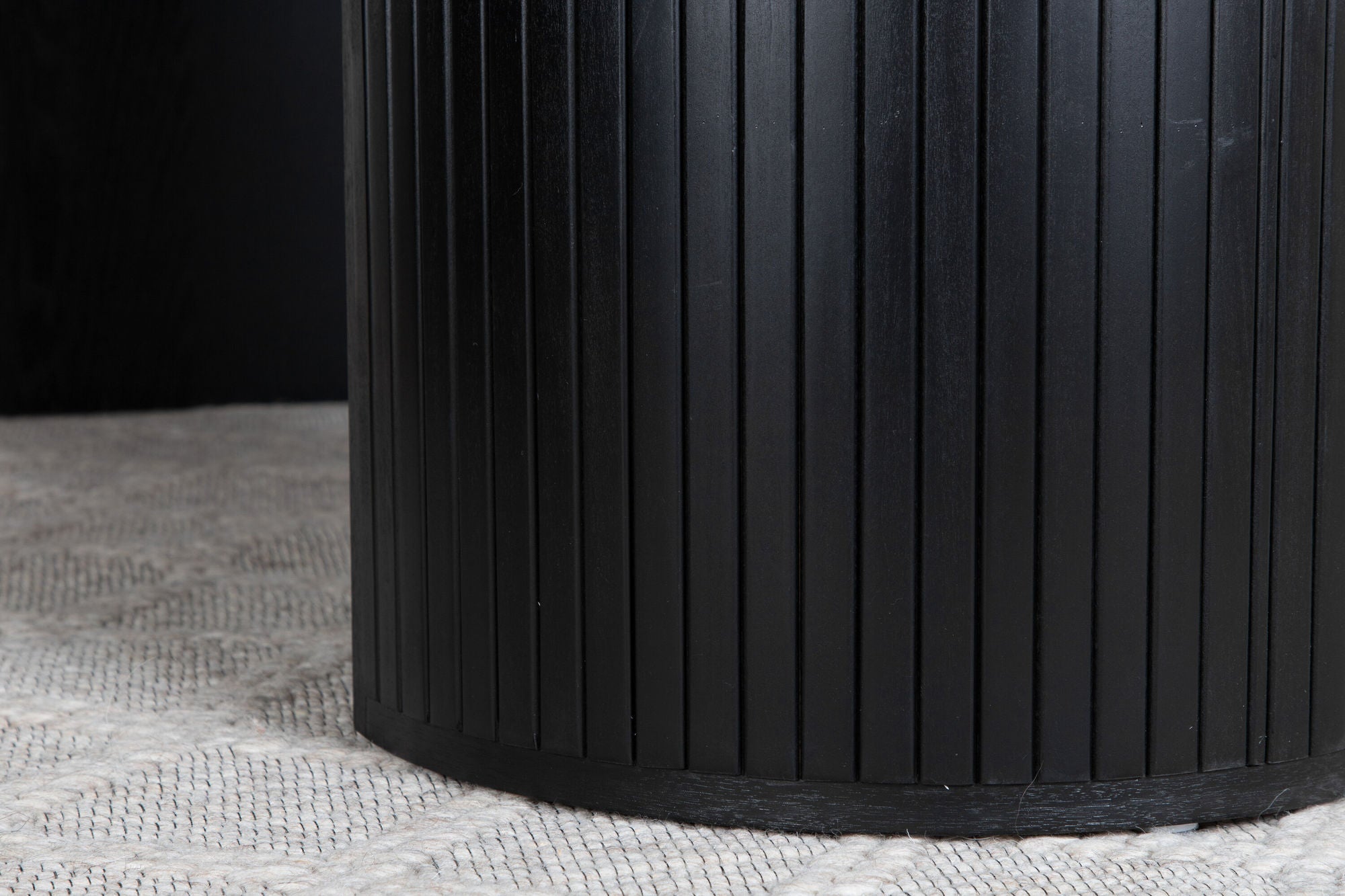 Venture Home Bianca Oval spisebord - Black / Black Veneer