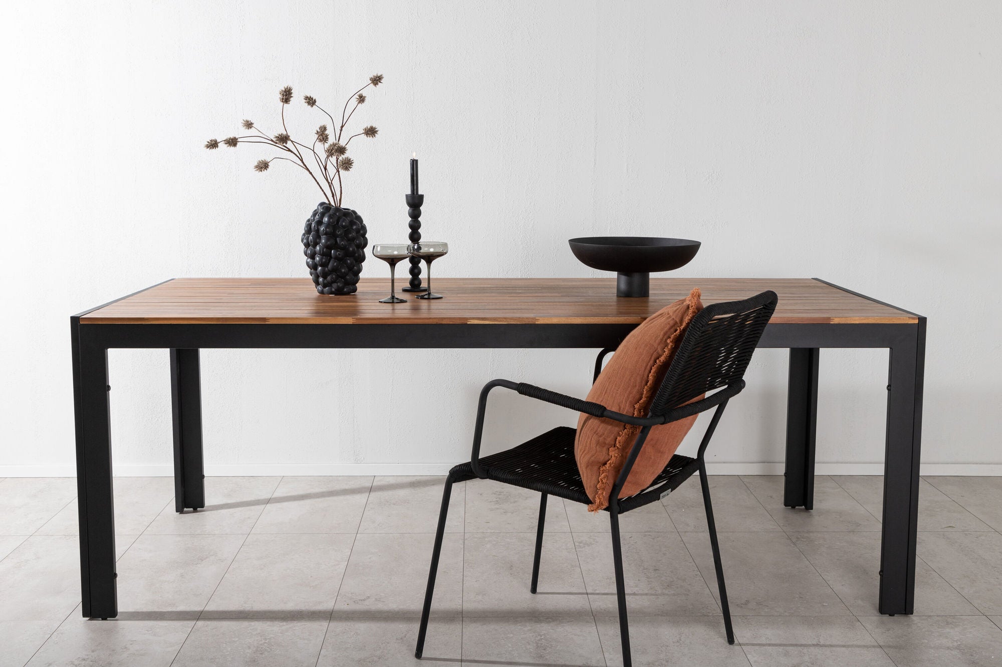 Venture Home Bois spisebord 205*90cm - Black Legs / Acacia
