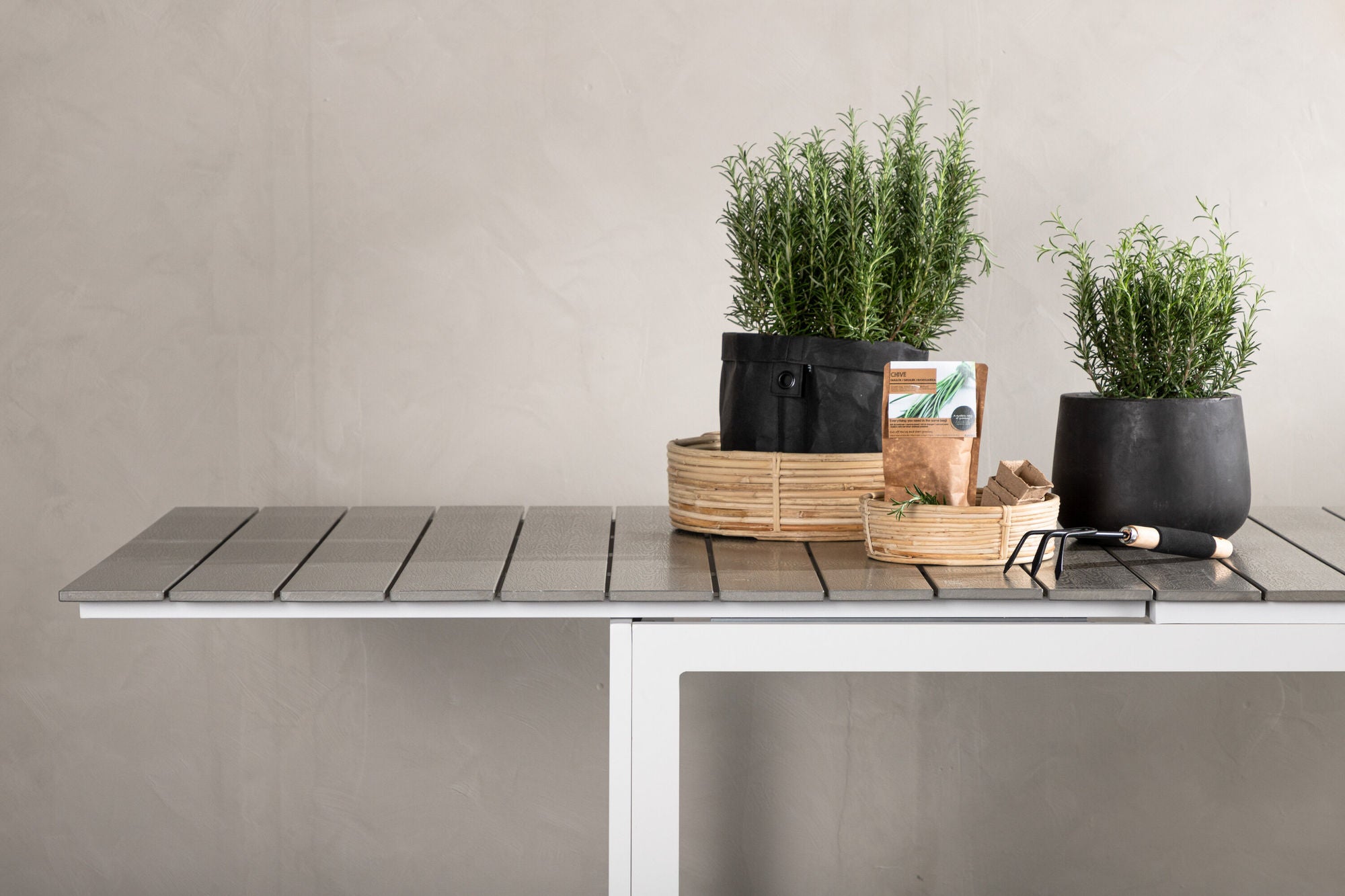 Venture Home Levels bord 229/310 - White/Grey