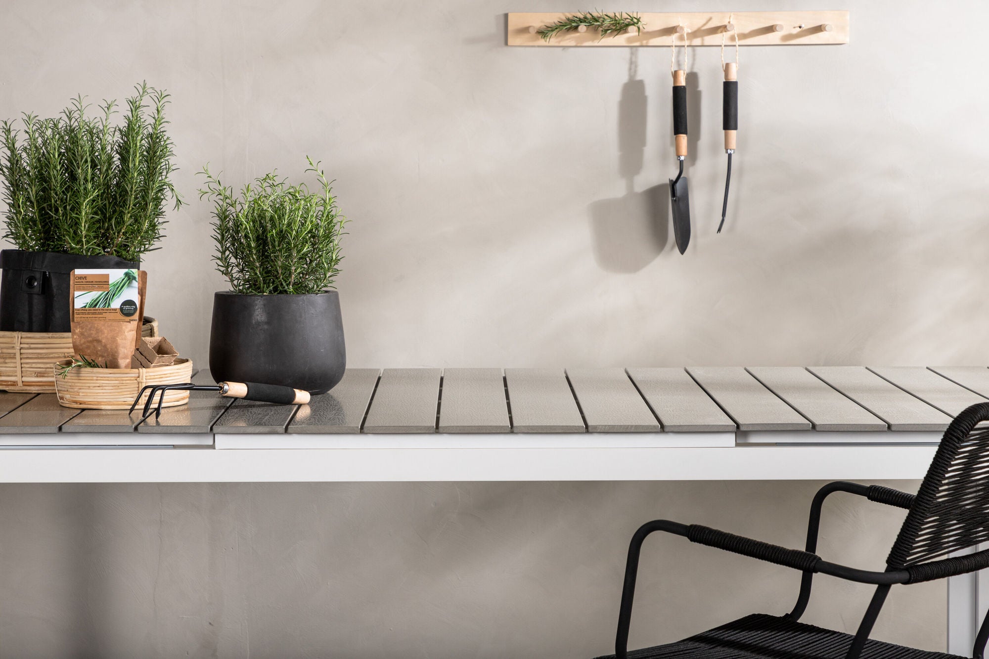 Venture Home Levels bord 229/310 - White/Grey