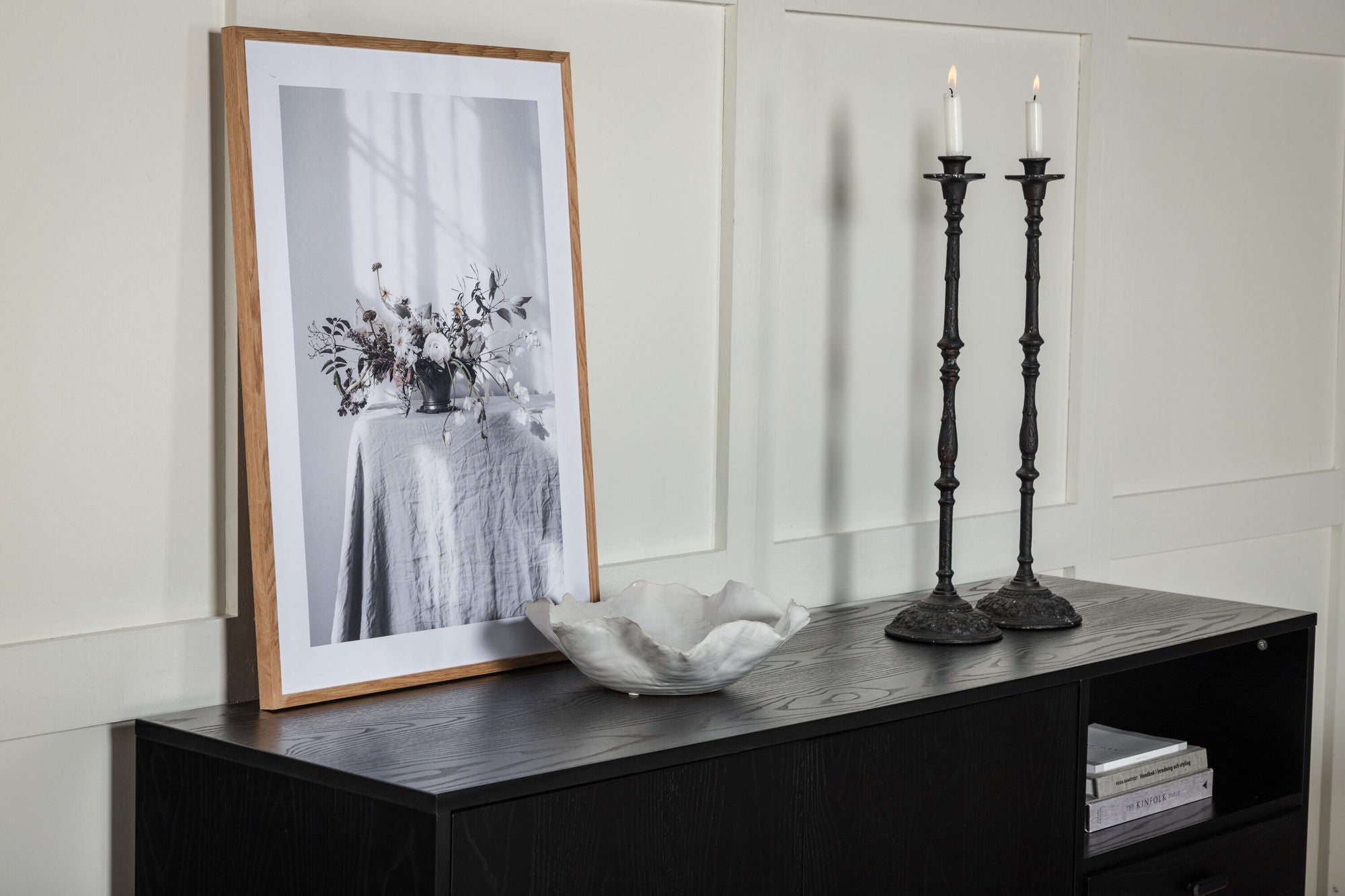 Venture Home Gold skab unit - Black Veneer - Black Legs - Brass details