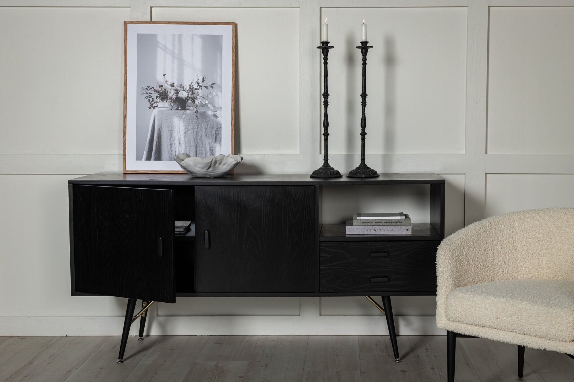 Venture Home Gold skab unit - Black Veneer - Black Legs - Brass details