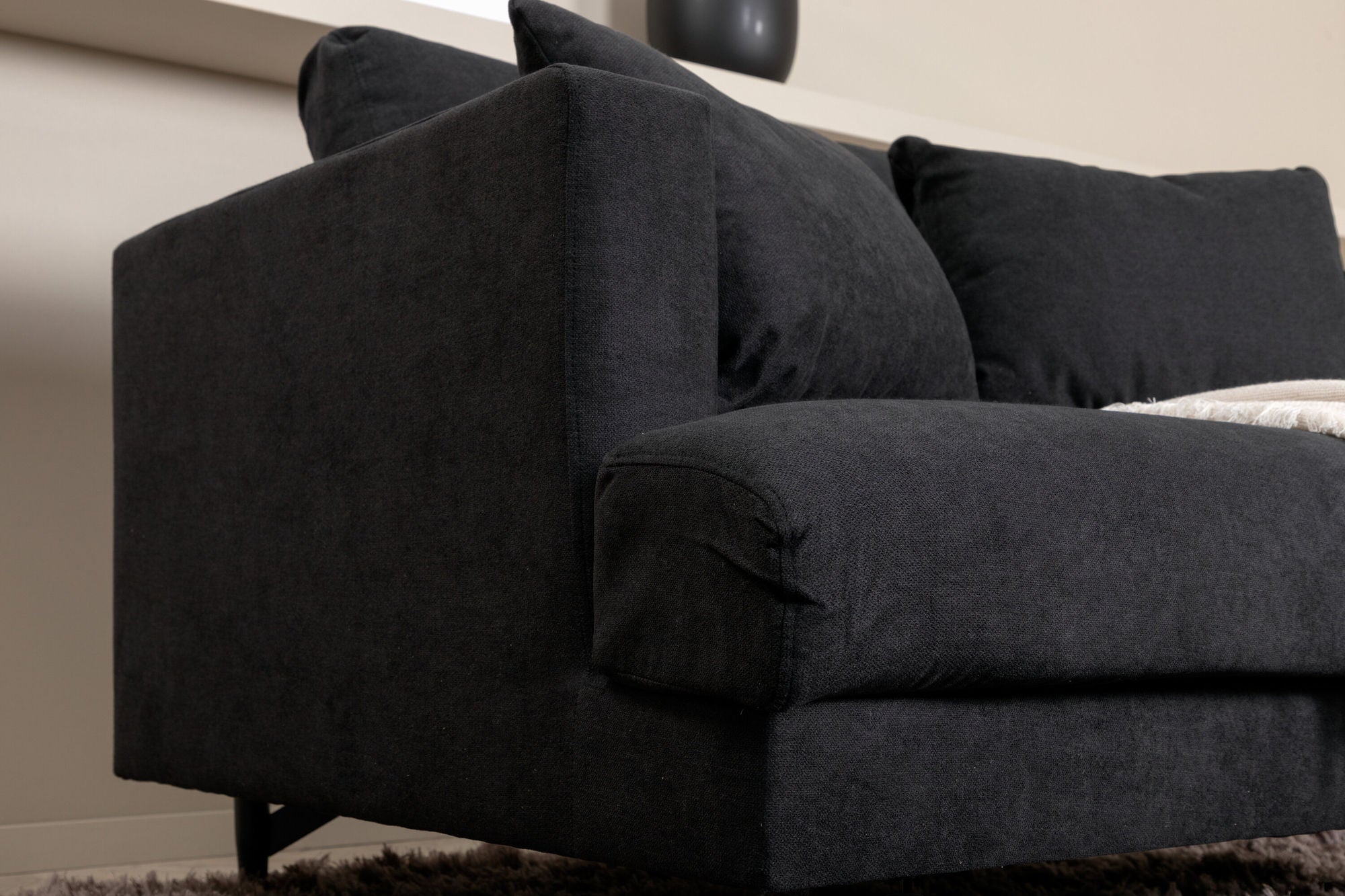 Venture Home Sofia Single Sofa - Black / Black Fabric