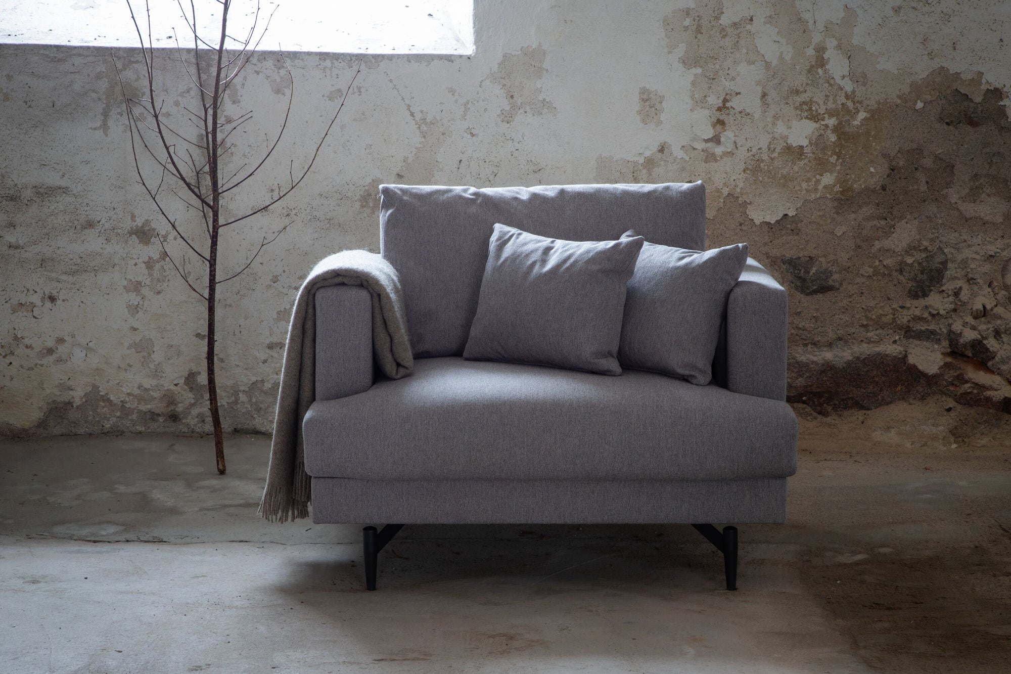 Venture Home Sofia Single Sofa - Black / Grey Fabric
