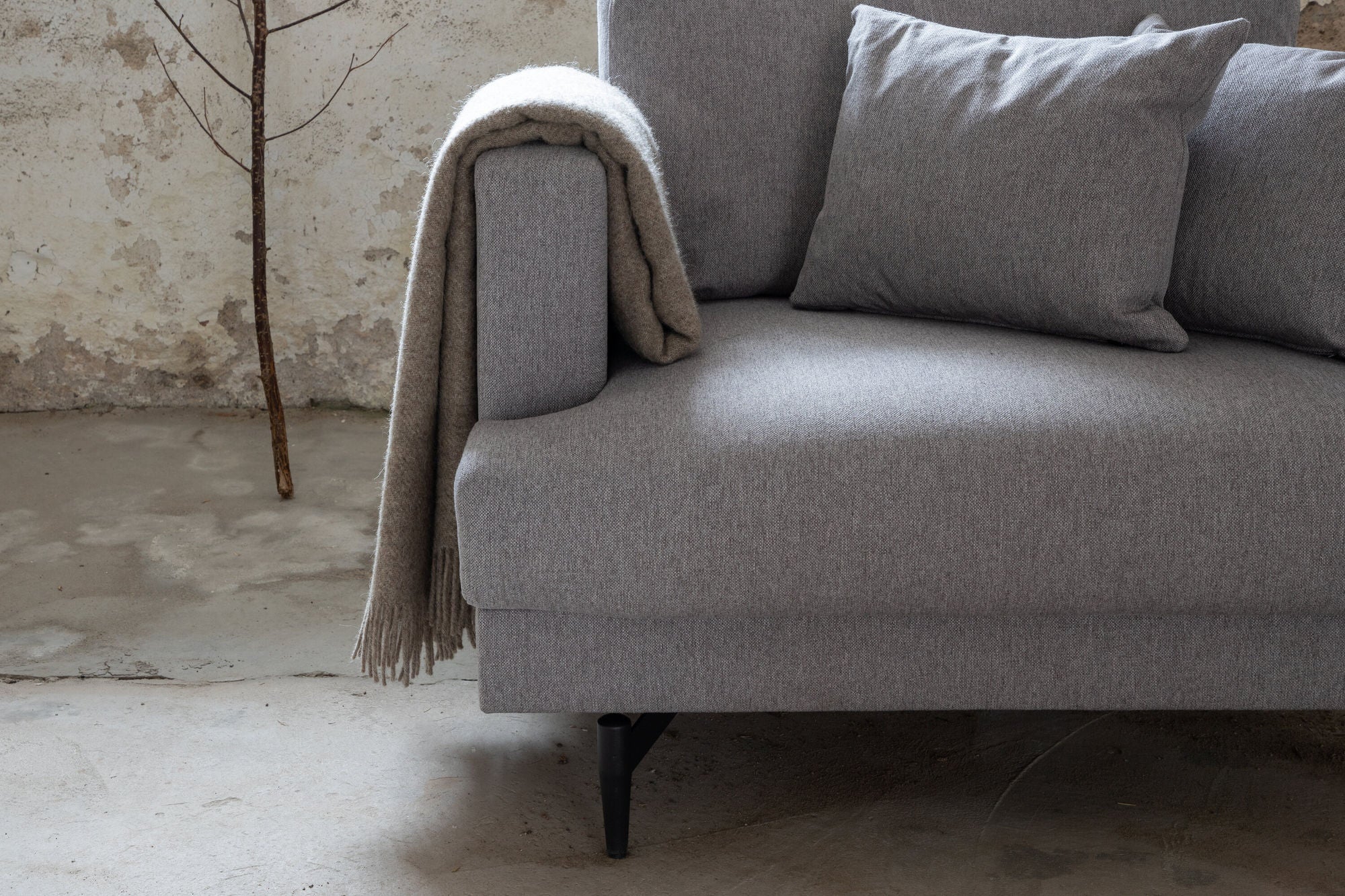 Venture Home Sofia Single Sofa - Black / Grey Fabric