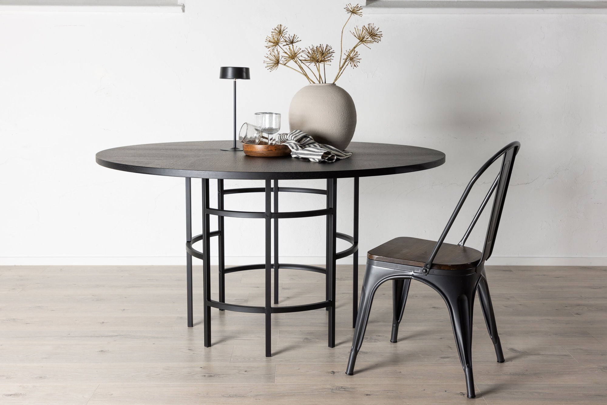 Furniture Fashion Copenhagen - spisebord round - Black / Black