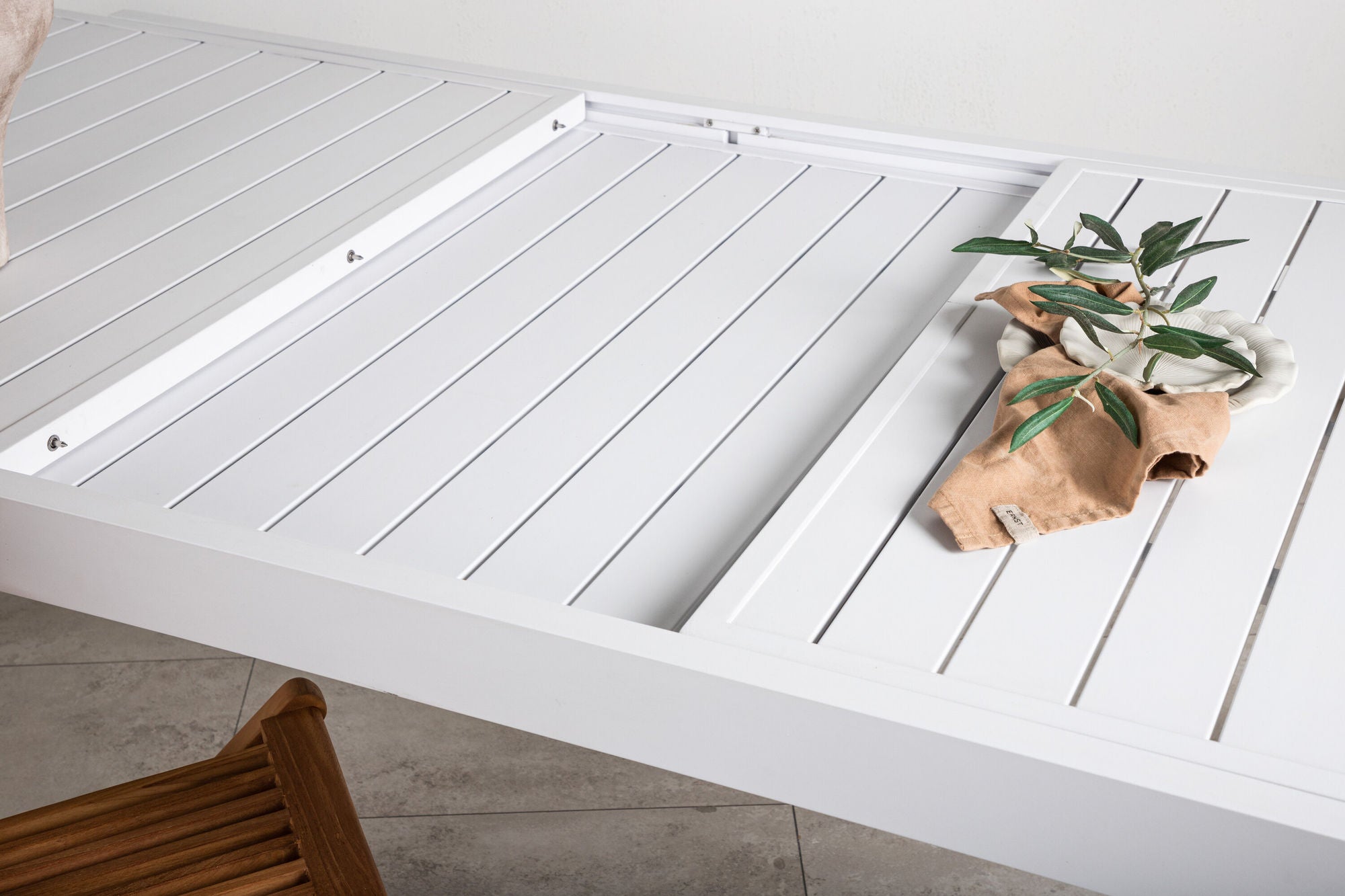 Venture Home Marbella bord 160/240 - White/White
