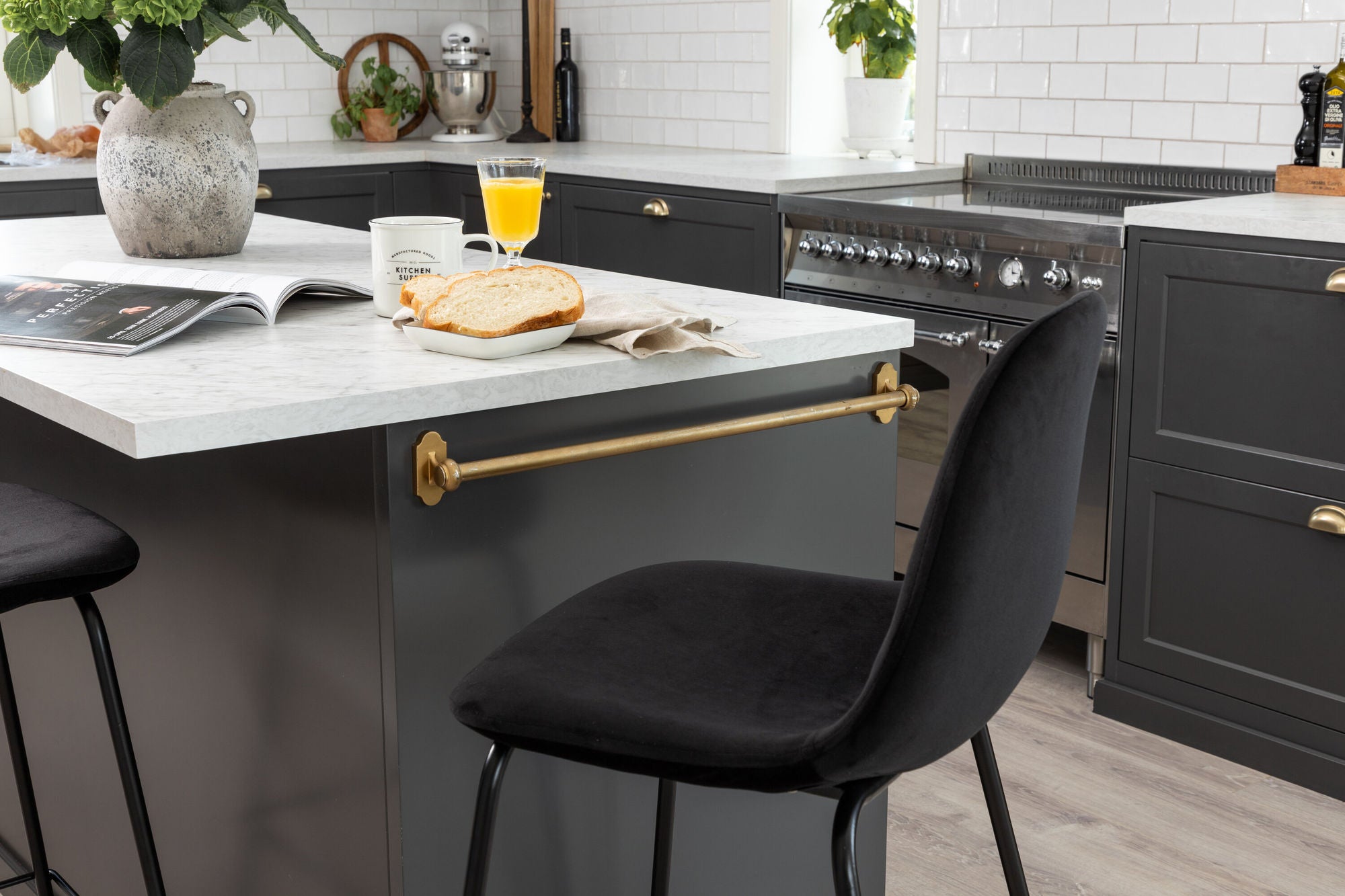 Venture Home Polar Bar stol 2-pack - Black Velvet - Black Legs
