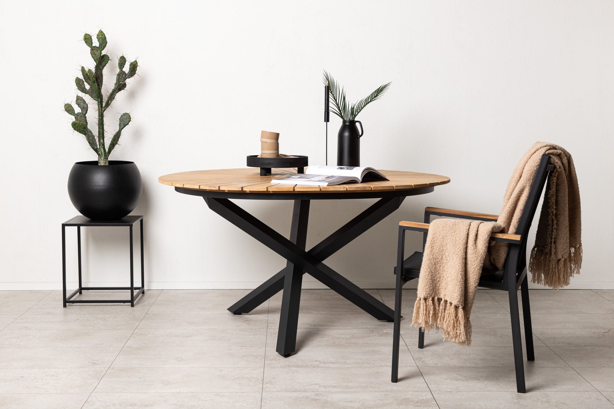 Venture Home Mexico bord ø 140 - Black/Teak