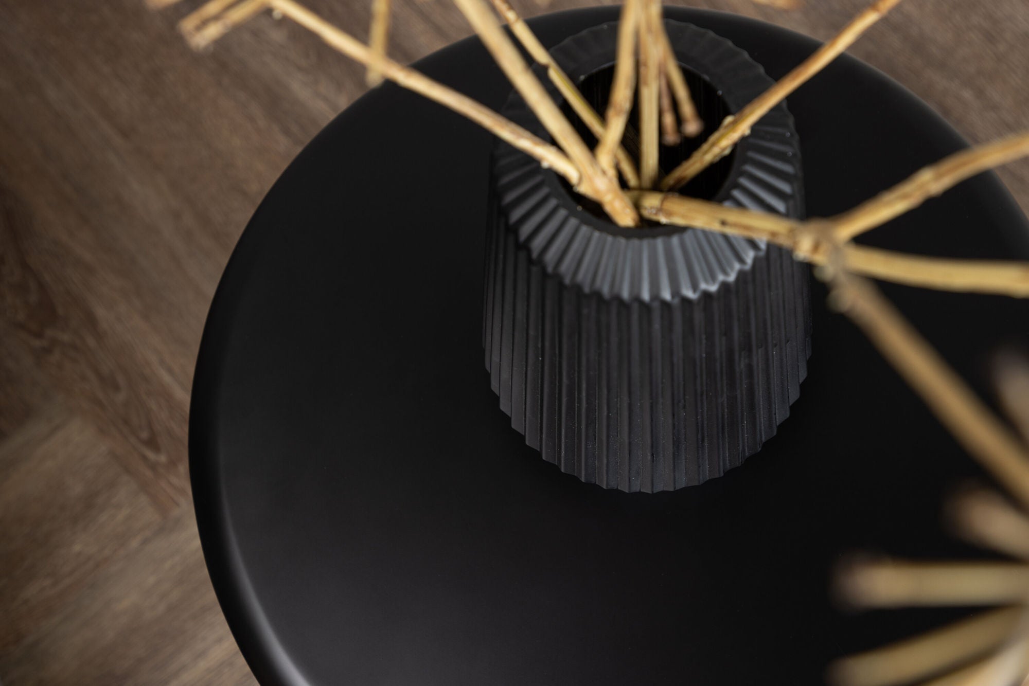 Venture Home Namsos Side bord φ40 - Black / Black MDF PU lacquer painting