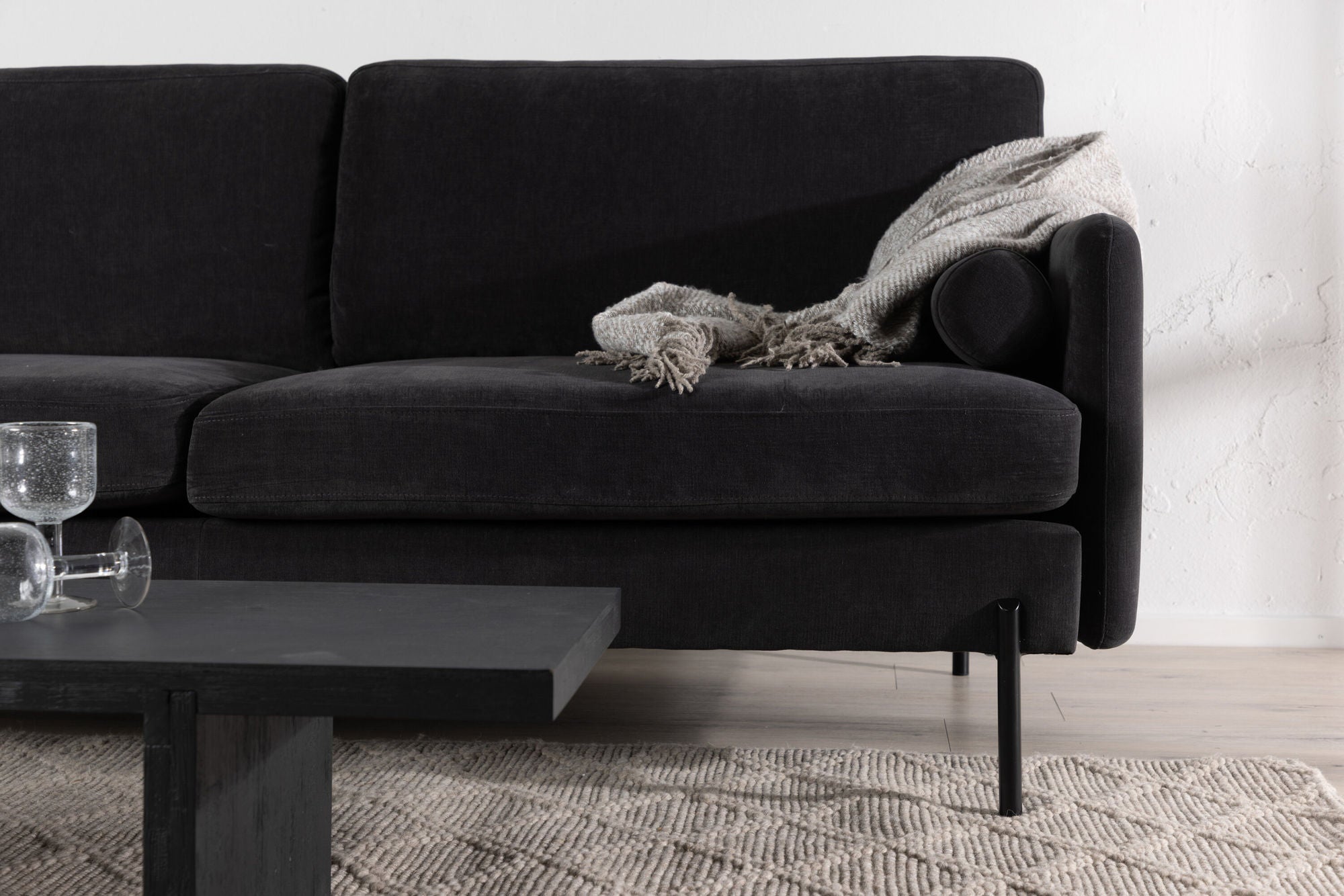 Venture Home Antibes 3-seat sofa - Dark Grey Velour Fabric