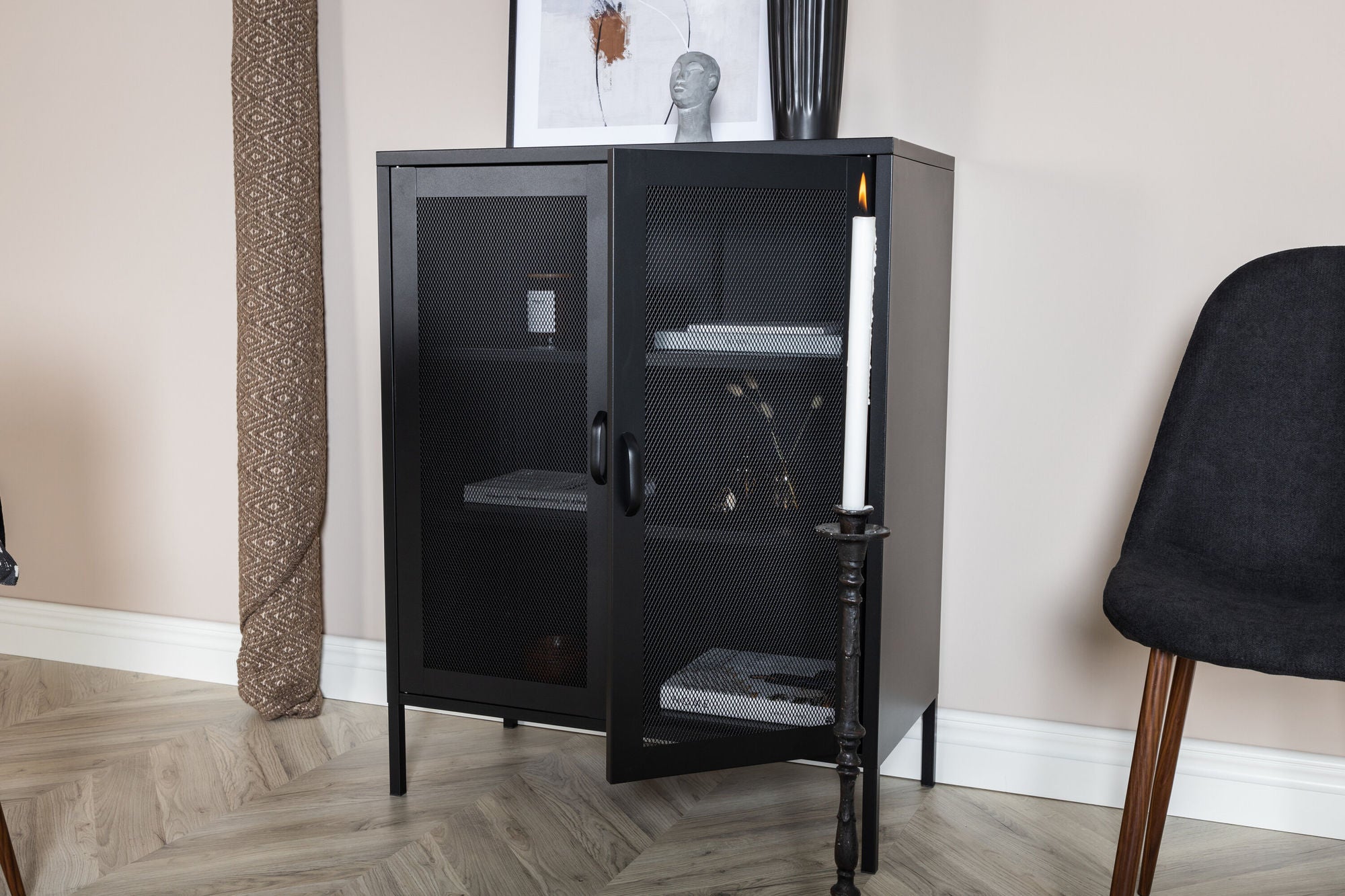 Venture Home Misha - Low cabinet mesh doors - Black - Ersätts av 25360-208