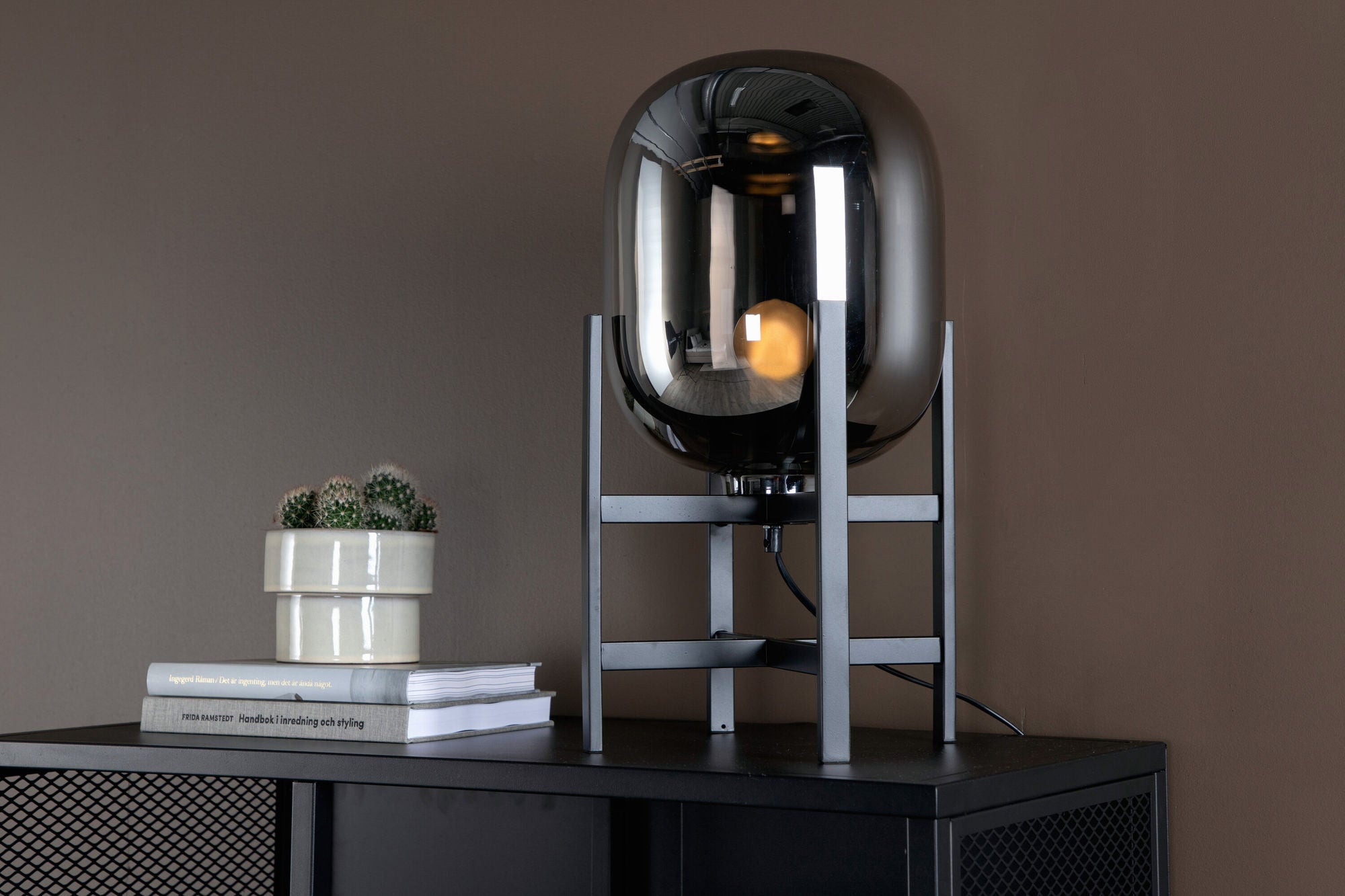 Venture Home Altair bord lampe metal black, glass amber D260H450