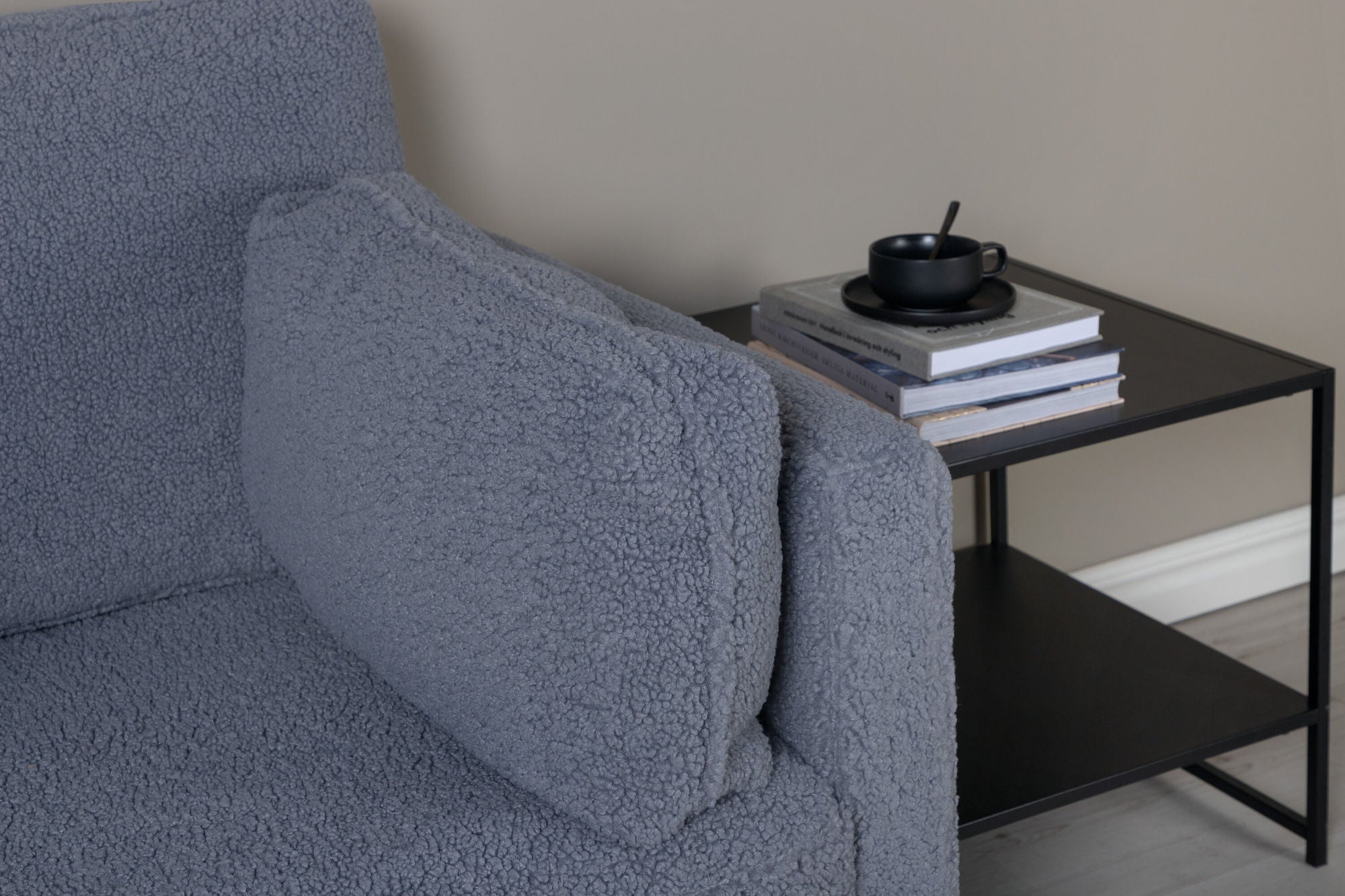 Venture Home Boom Single stol - Teddy Fabric Dark Grey