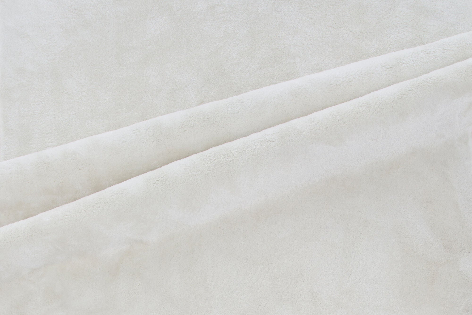 Venture Home Blanca Polyester Carpet - 160*230- White