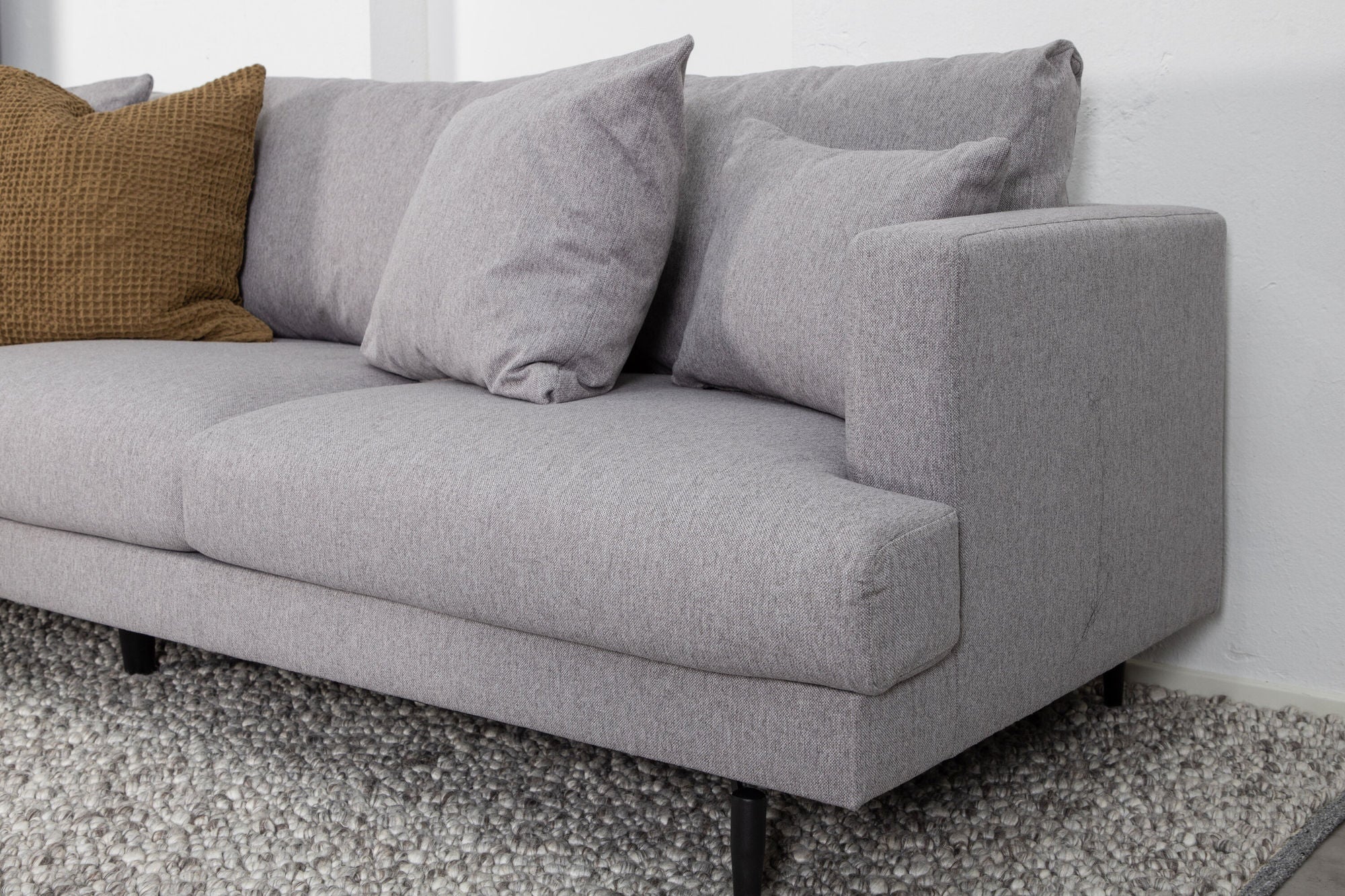 Venture Home Sofia Sofa - Black / Grey Fabric