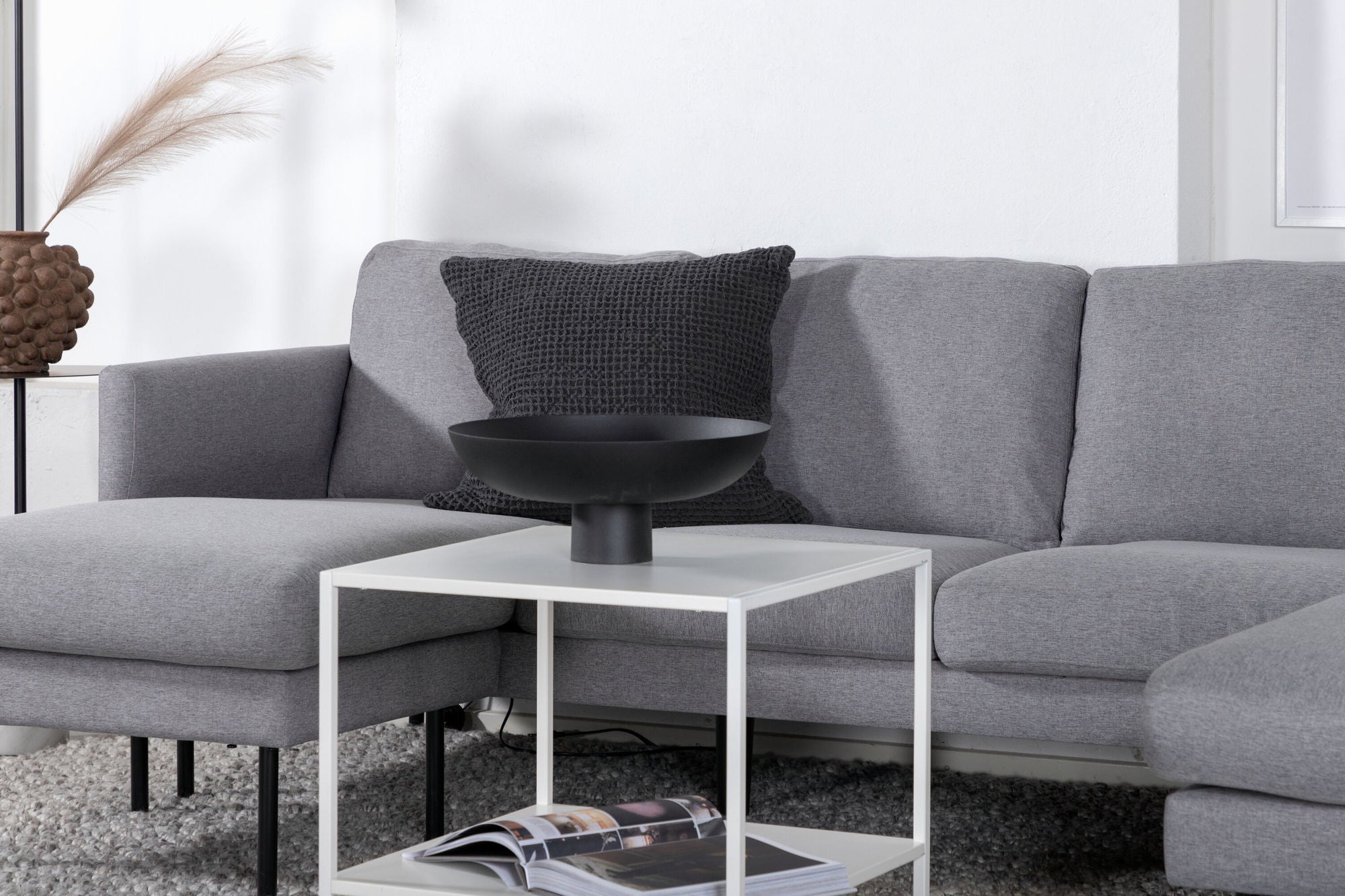 Venture Home Zoom U-Sofa - Black / Steel Grey Fabric