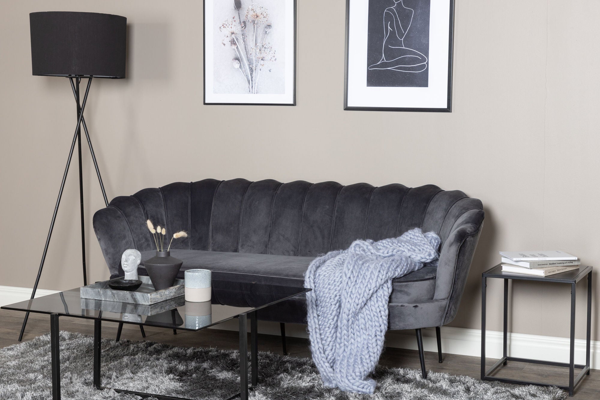 Venture Home Calais Sofa 3-seater - Dark Grey Velvet - Black legs