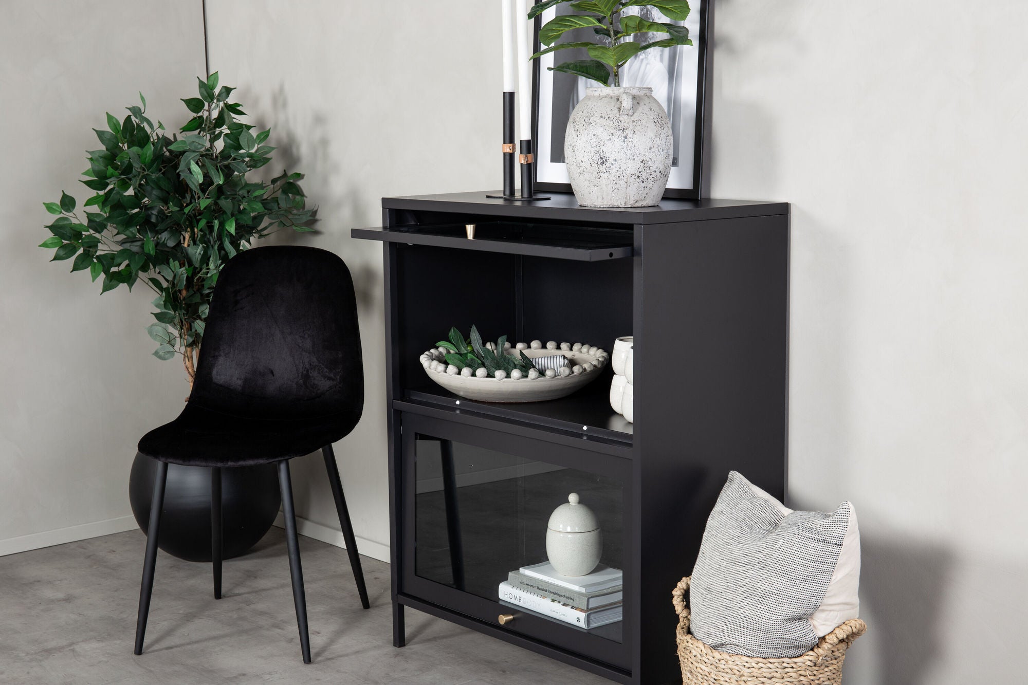 Venture Home Bakal - Low cabinet - Black