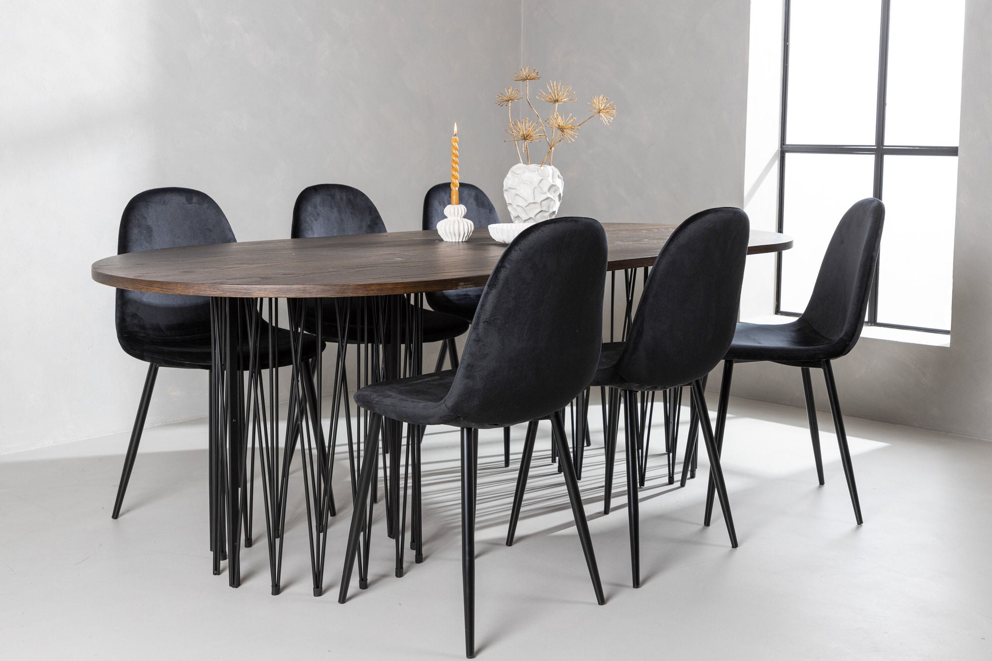 Venture Home Stone oval spisebord - Black / Mocca Veneer +Polar Spisebordsstol - Black legs / Black Velvet _6