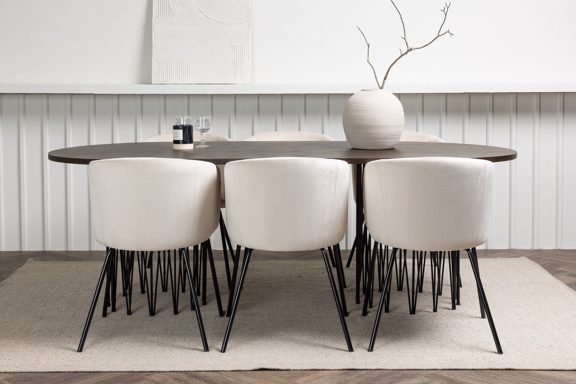 Venture Home Stone oval spisebord - Black / Mocca Veneer +Berit stol - Black / Beige Velvet _6