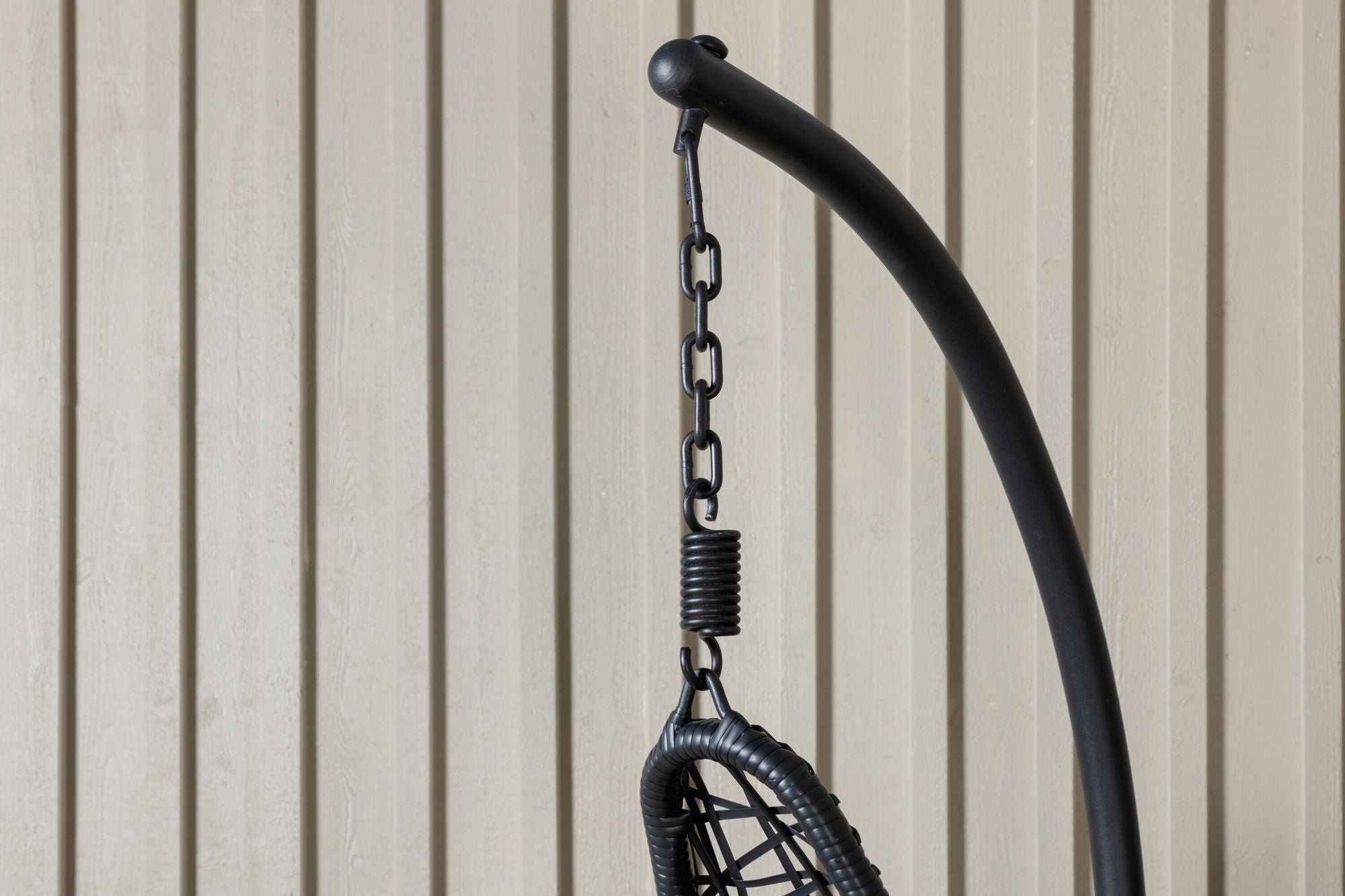 Venture Home Edinburgh Hanging chair - Black frame/black wicker/grey cushion