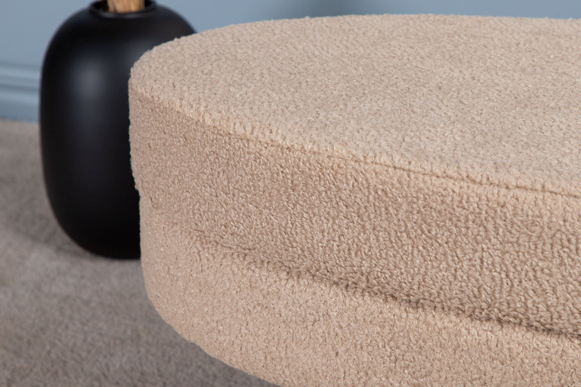 Venture Home Otto Pouf - Black / Beige Teddy