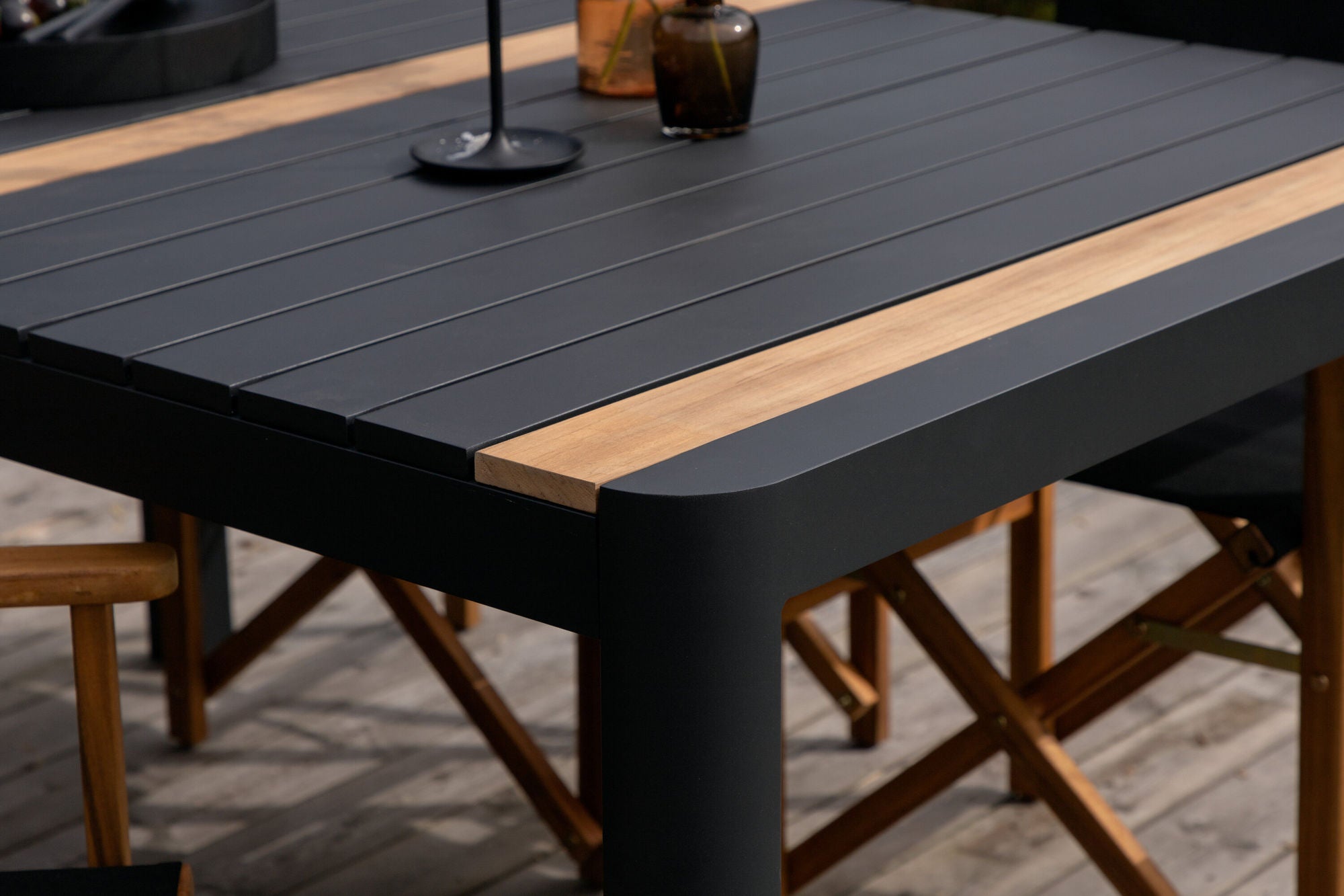 Venture Home Togo - spisebord- Black / Teak - Allu / Teak - 150*100 _1+ Marion - Editors stol- Nature / Black - Acacia - _4