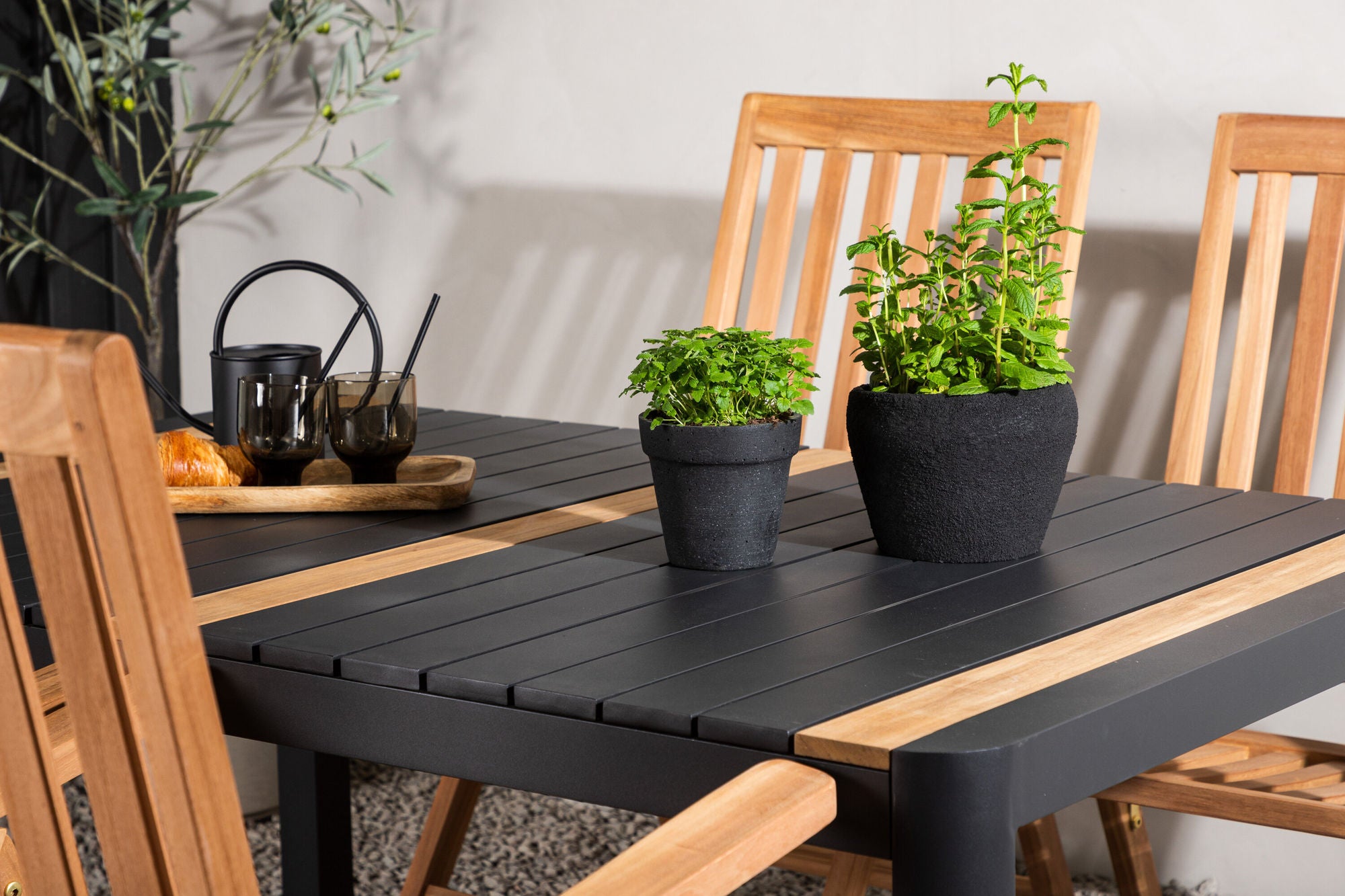 Venture Home Togo - spisebord- Black / Teak - Allu / Teak - 150*100 _1+ Kenya 5-position Folding stol - Teak _4