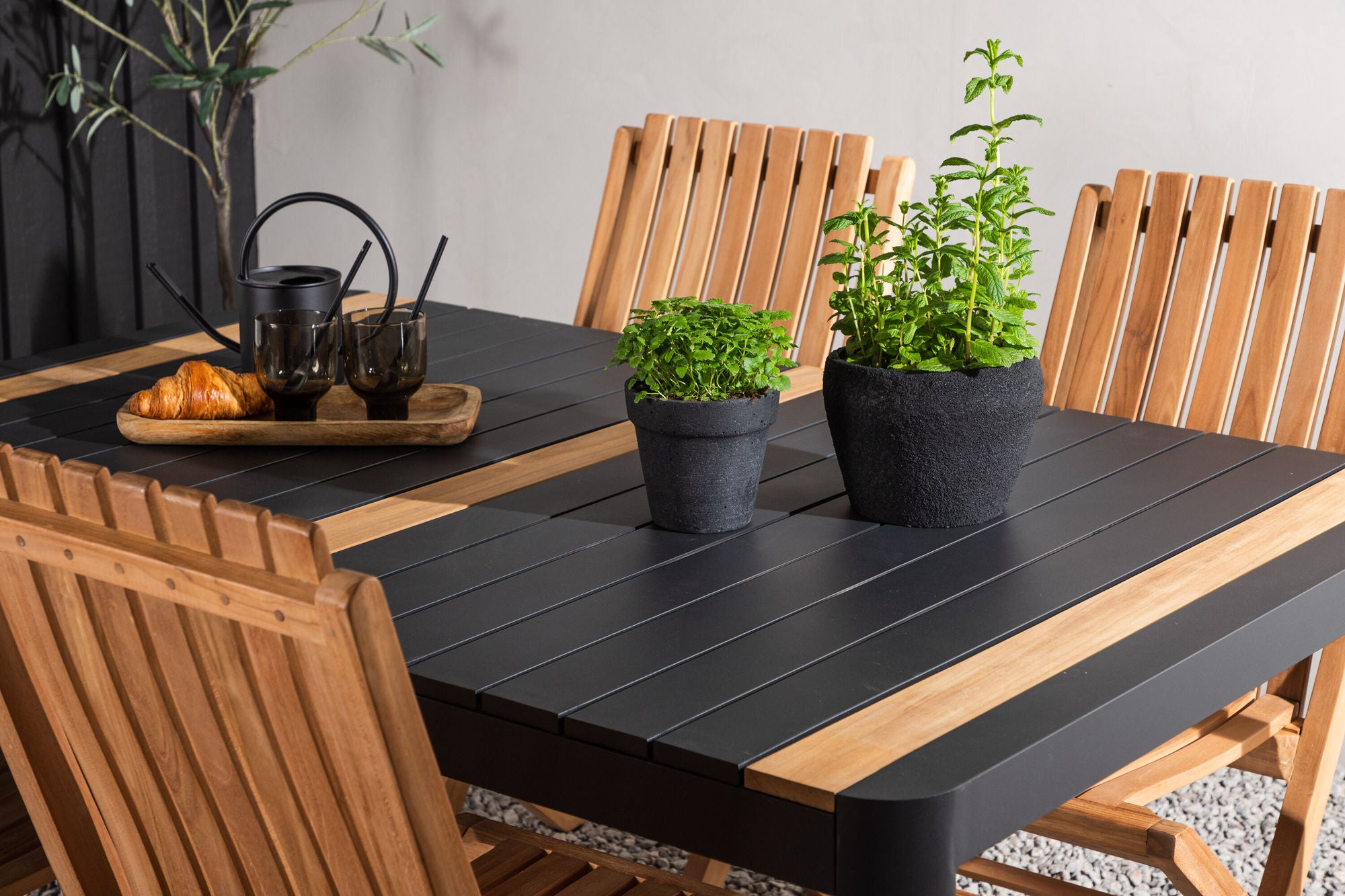 Venture Home Togo - spisebord- Black / Teak - Allu / Teak - 150*100 _1+ Ghana - Folding stol- Natural - Teak - _4