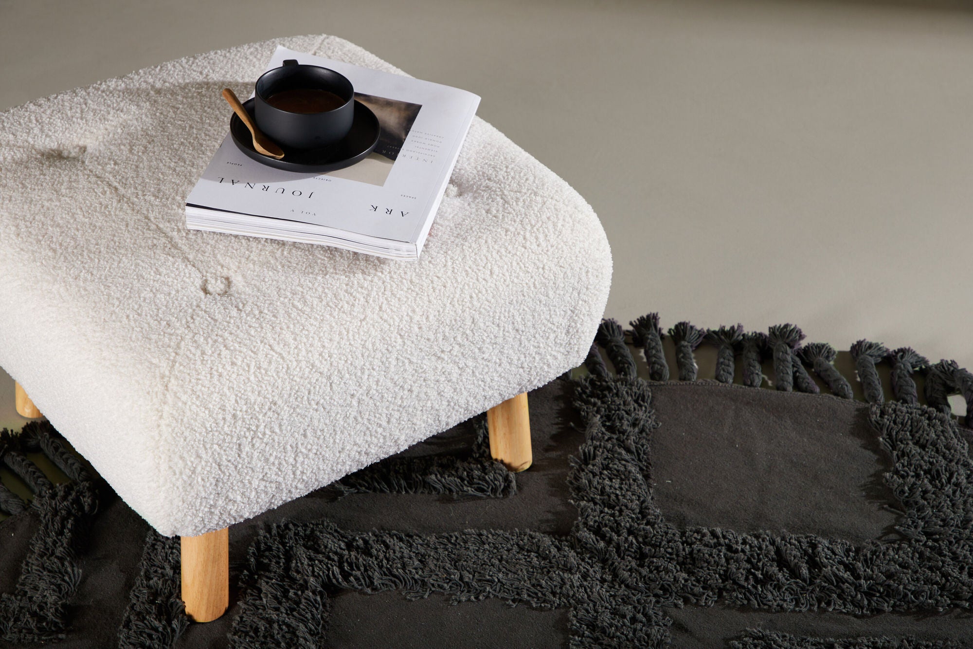 Venture Home Salina Ottoman/Pouf - White Wash / White Boucle