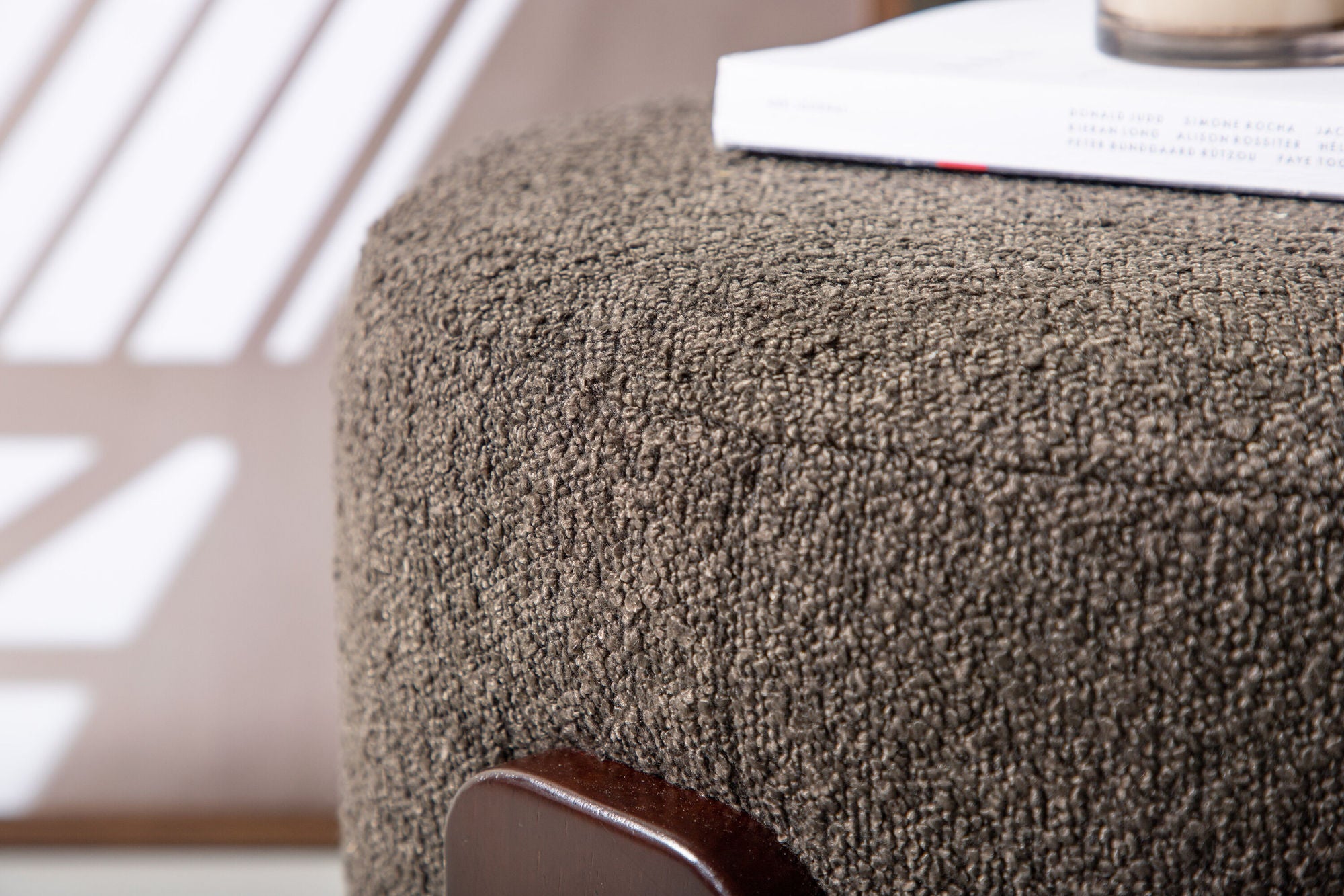 Venture Home Coffey Ottoman/Pouf - Dark brown / Coffee/Grey Boucle