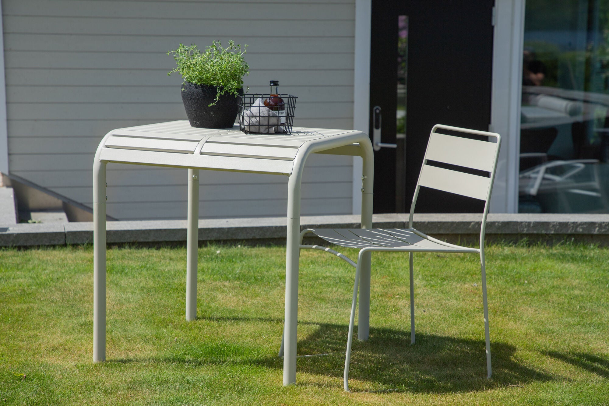Venture Home Borneo Cafebord Aluminium - Beige / Kvadrat 70*70*