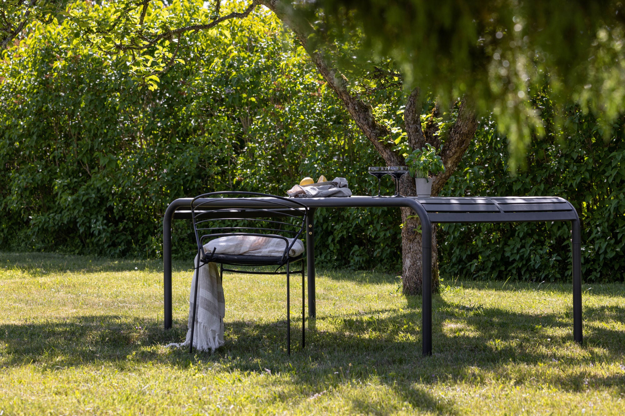 Venture Home Borneo Diningbord Aluminium - Black / Rectangular 100*200*