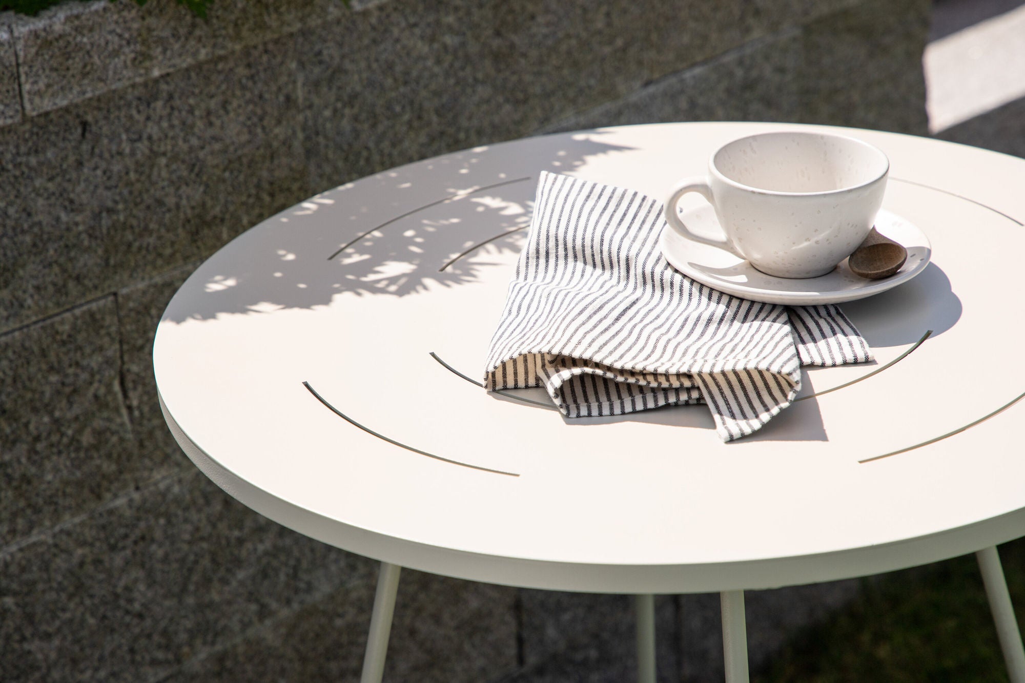 Venture Home Bacong Cafebord Steel - Beige / rund ø60**