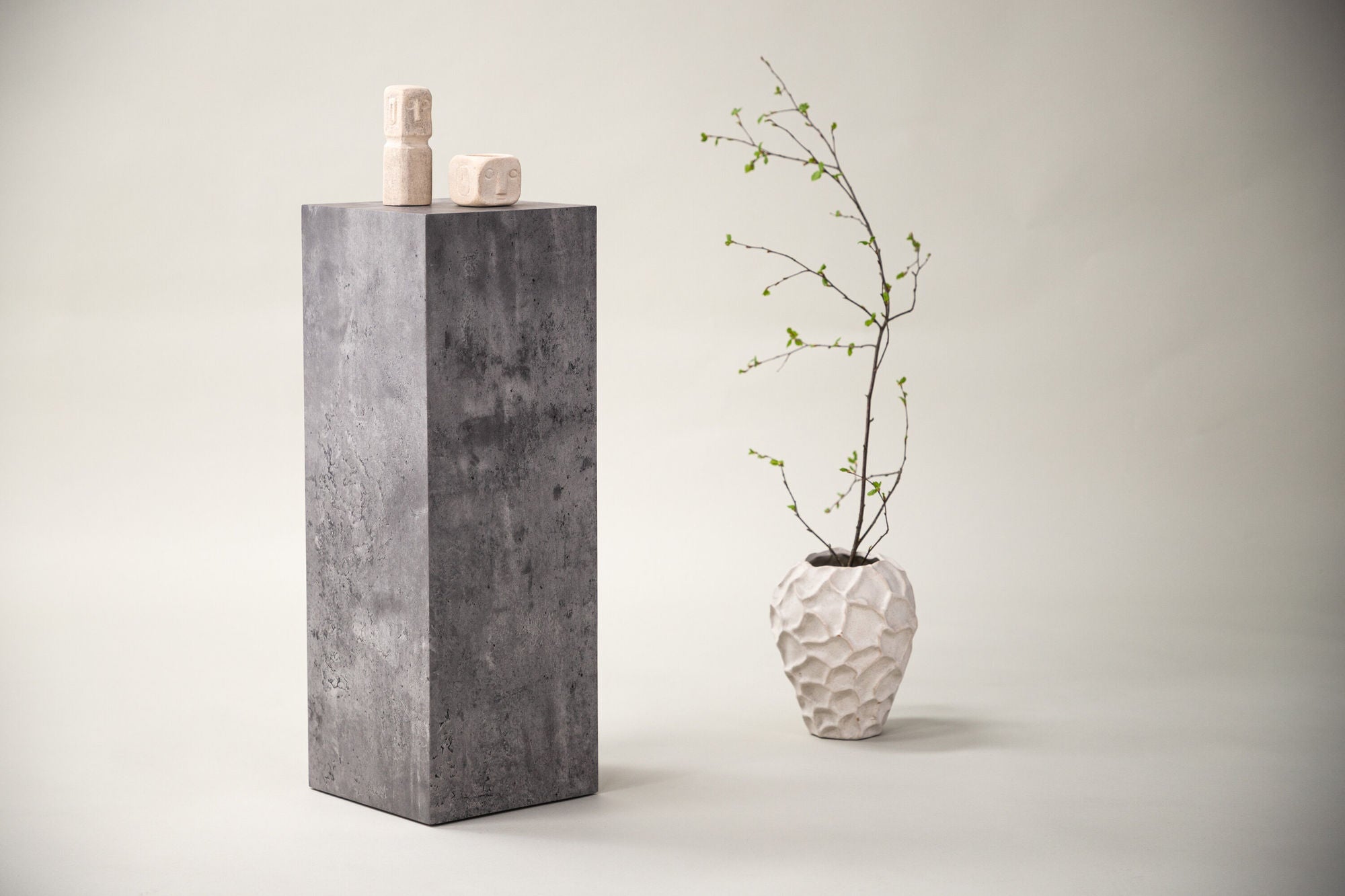 Vind Ramsvik - Low skab - Stone / Stonelook Wood