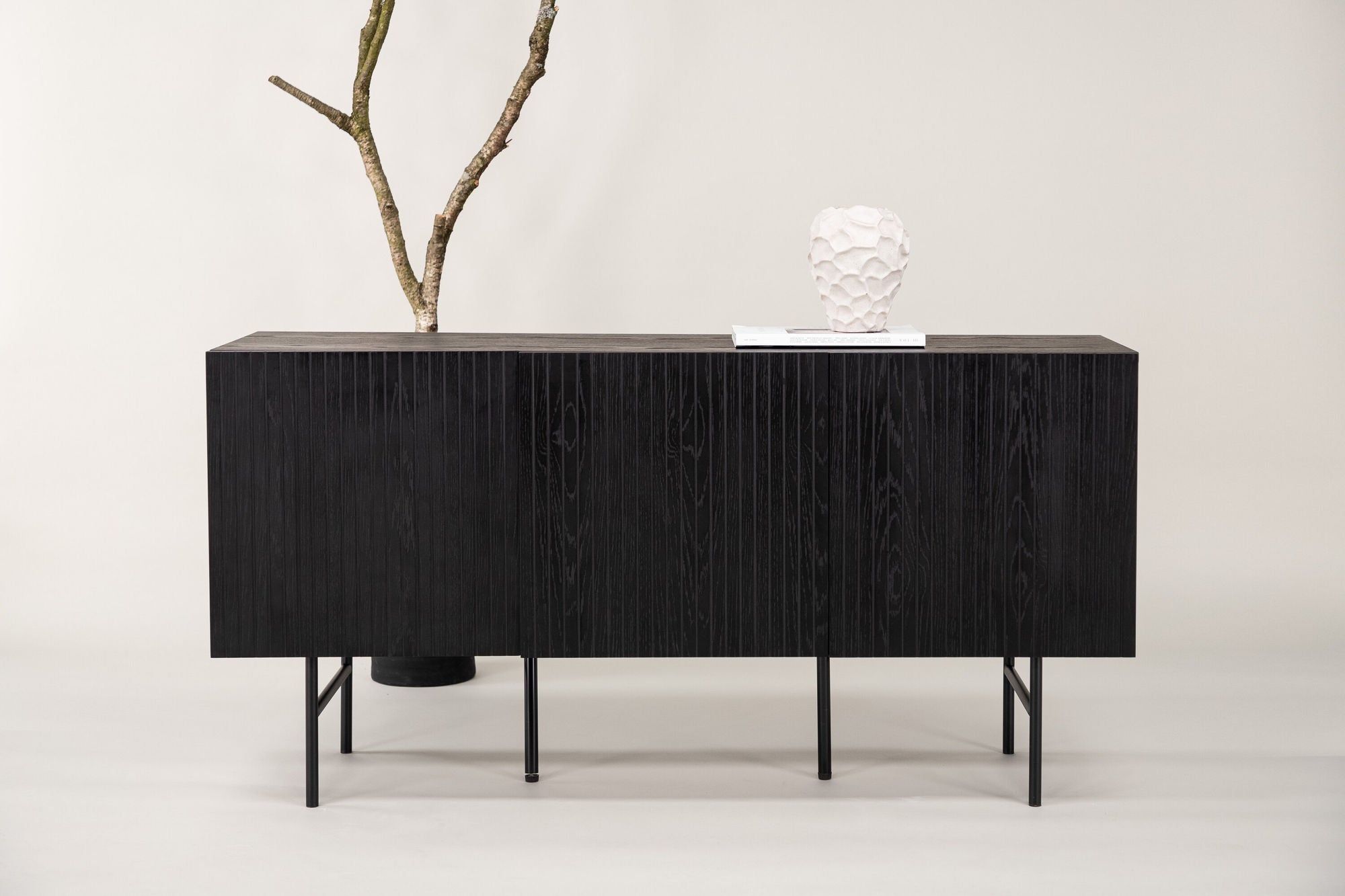 Vind Björkön Low Skænk skab - Black / Oak/faneer