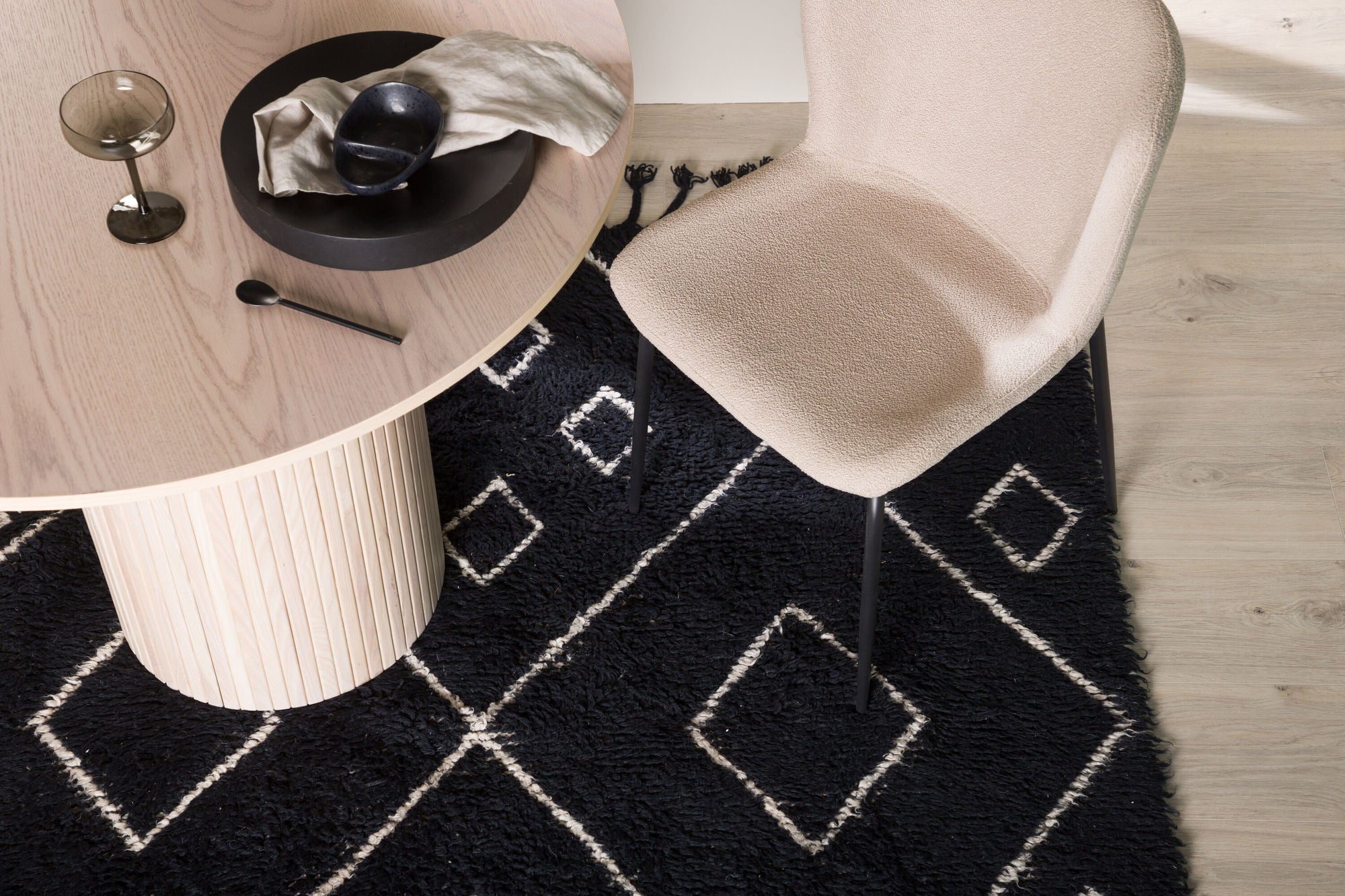 Venture Home David Wool - 300*200- -Rectangular-Black/white