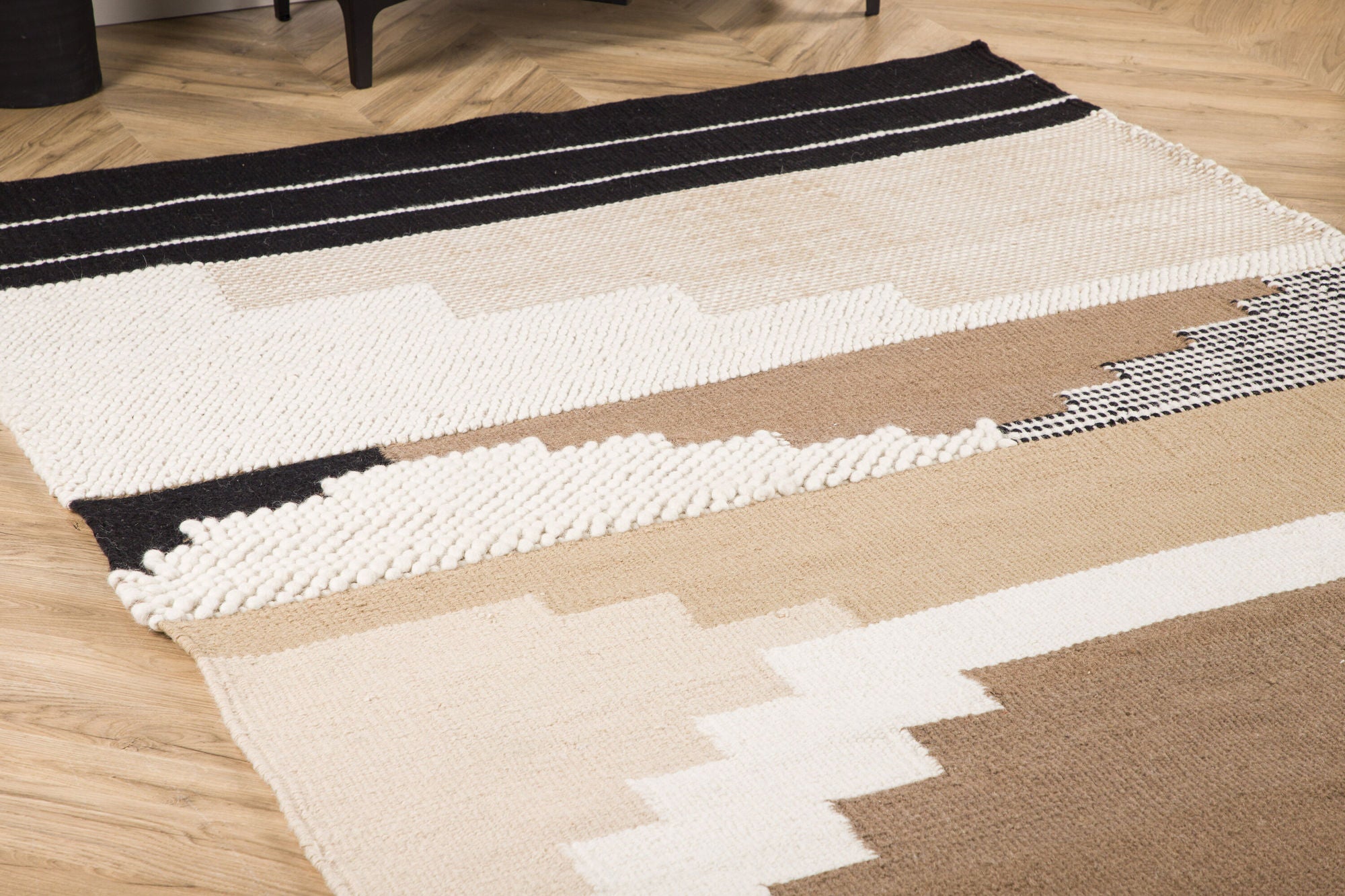 Venture Home Aston Wool - 350*250- -Rectangular-Multi