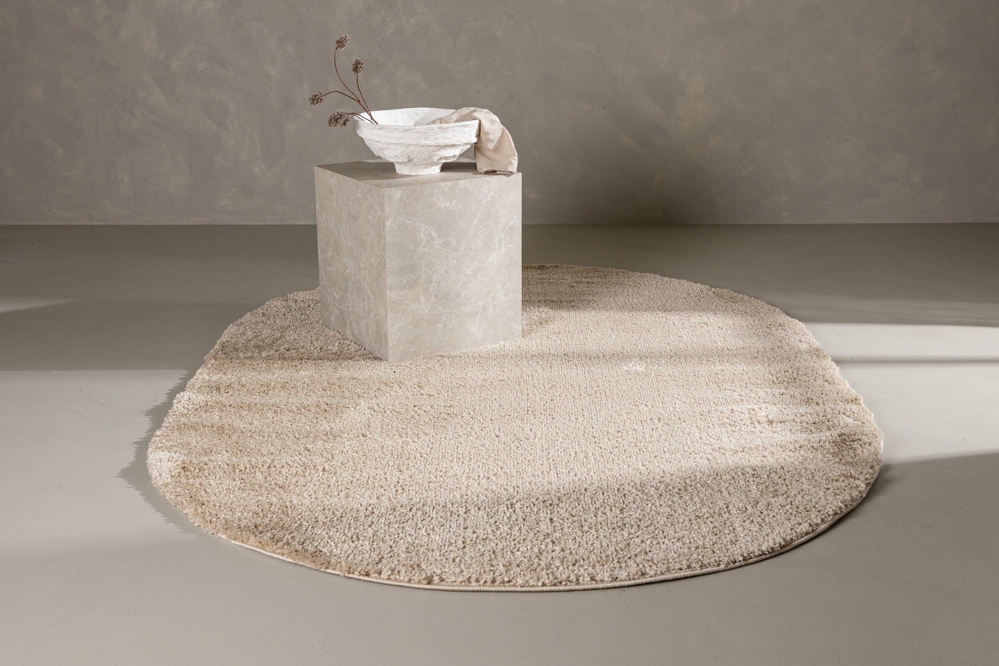 Venture Home Walter Pluto - 340*240- -Oval-Beige