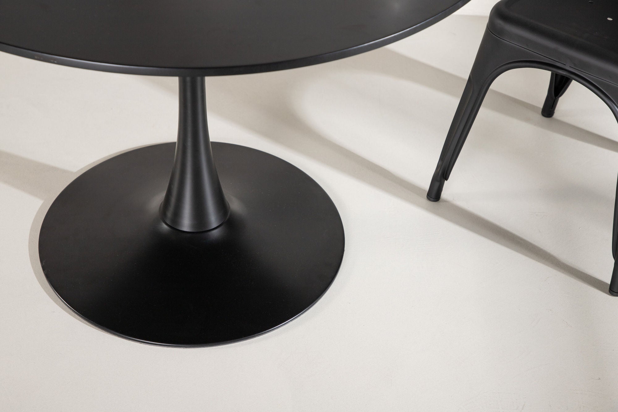 Venture Home Glade spisebord - Black / Black MDF