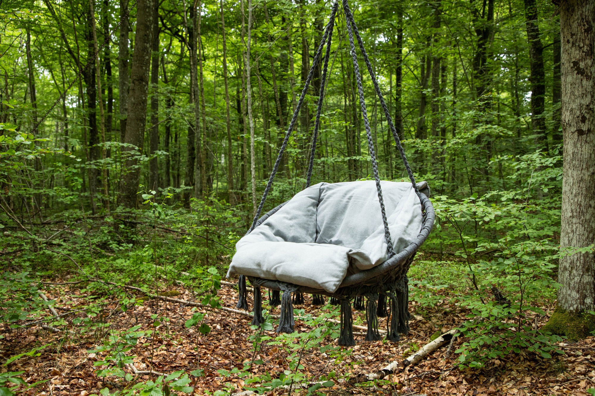 Venture Home Hamtic Swing Steel/Fabric - Grey / w pillows